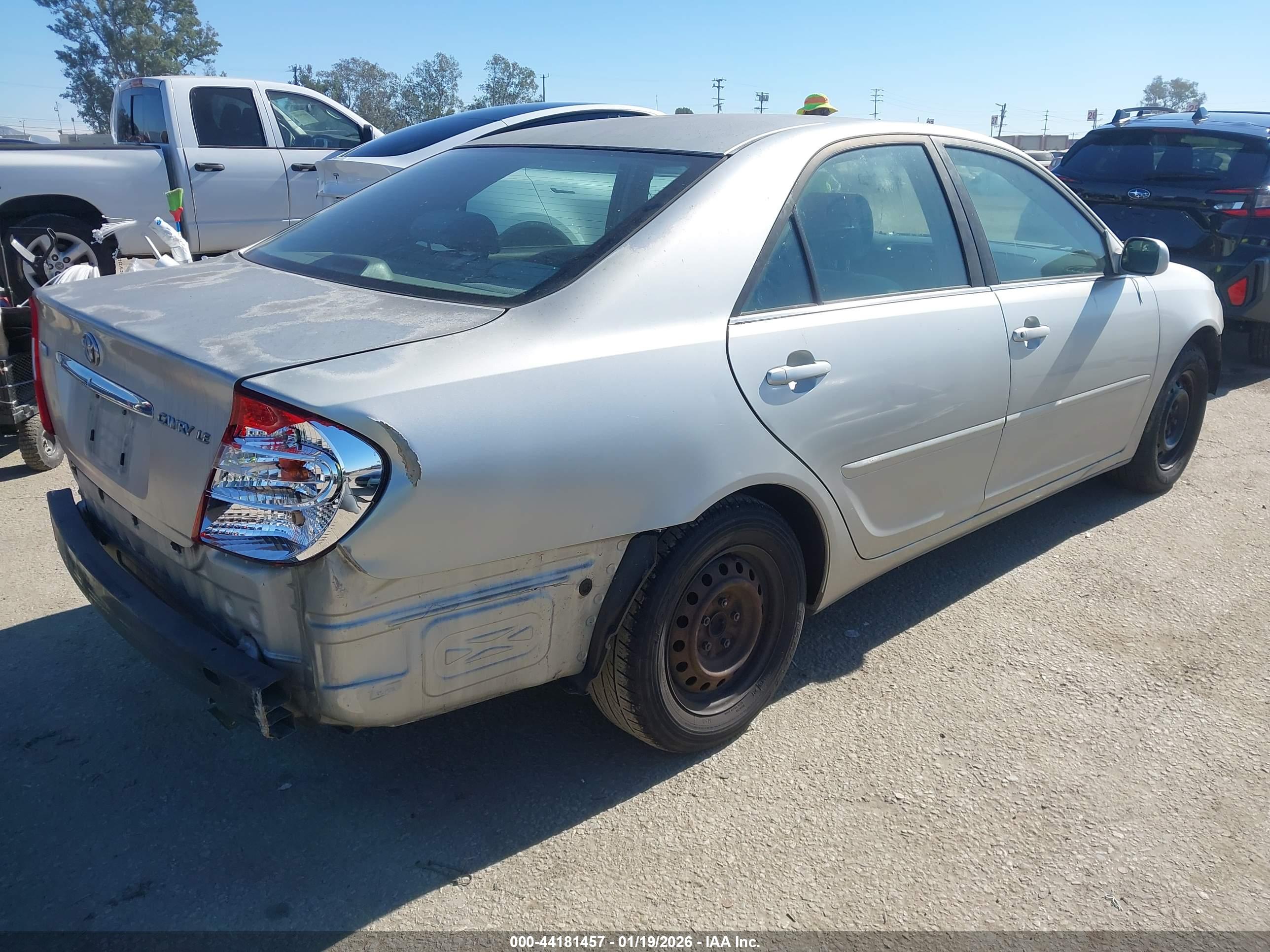 TOYOTA CAMRY image 4