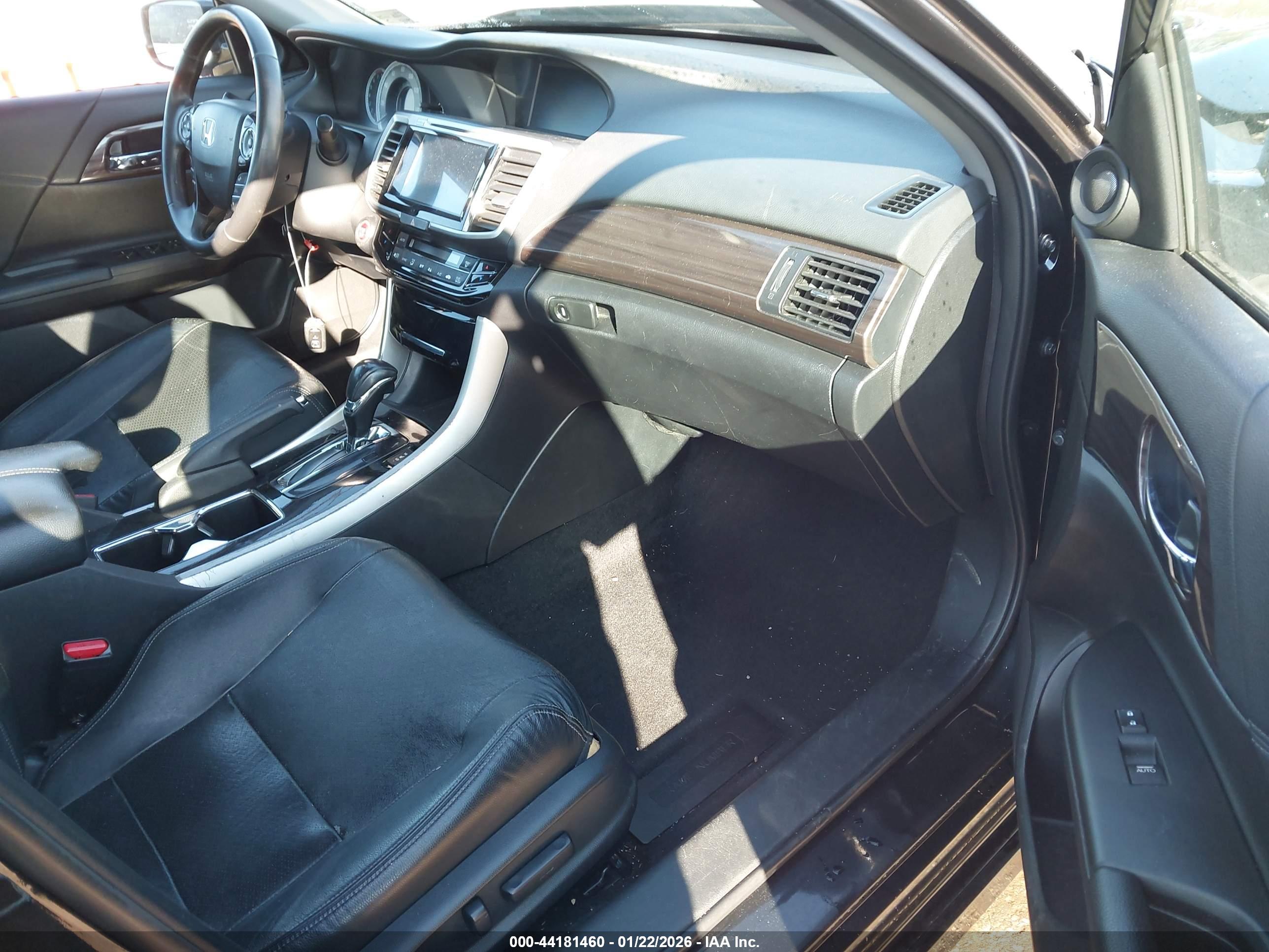 HONDA ACCORD image 5