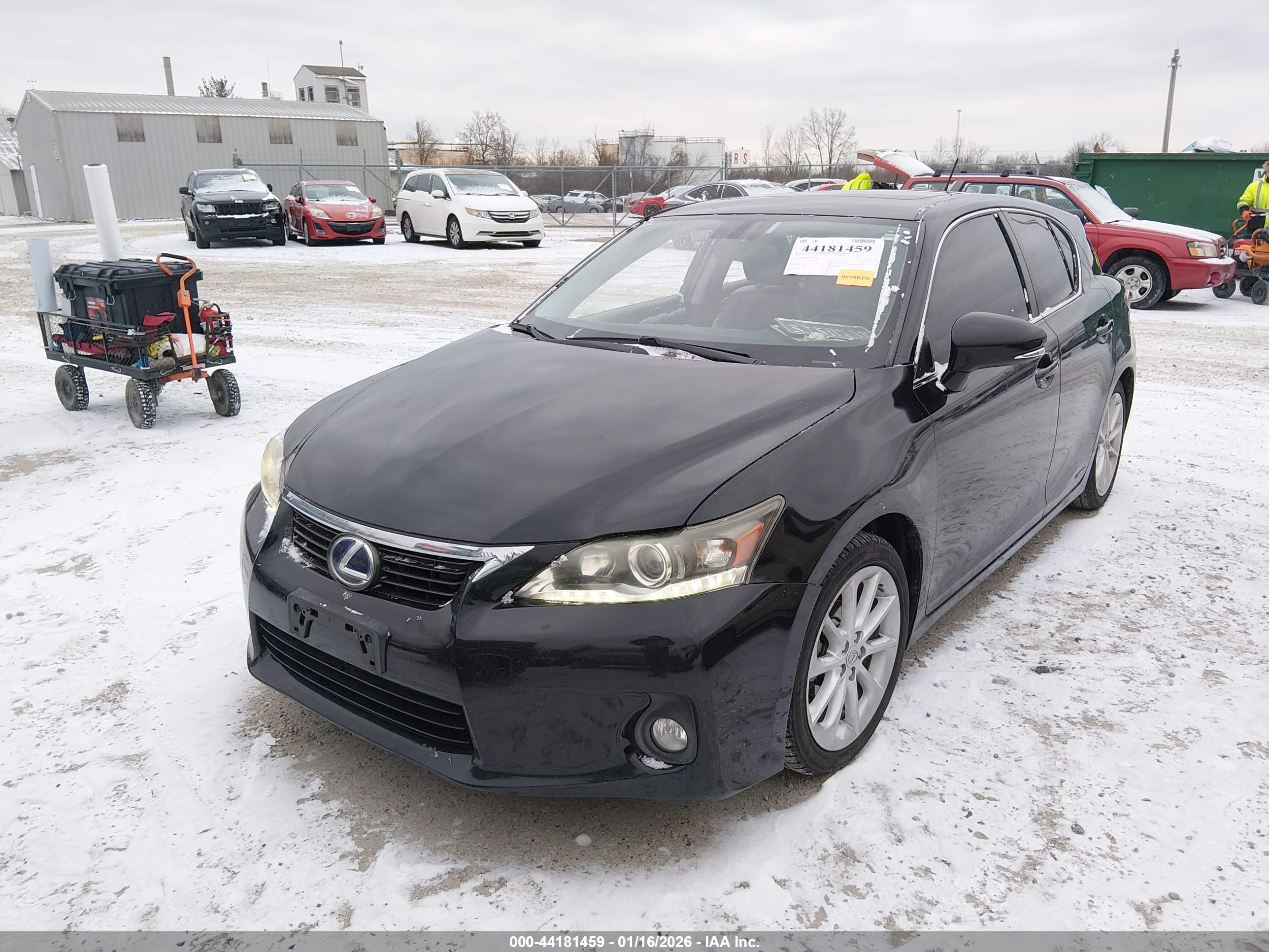 LEXUS CT image 2