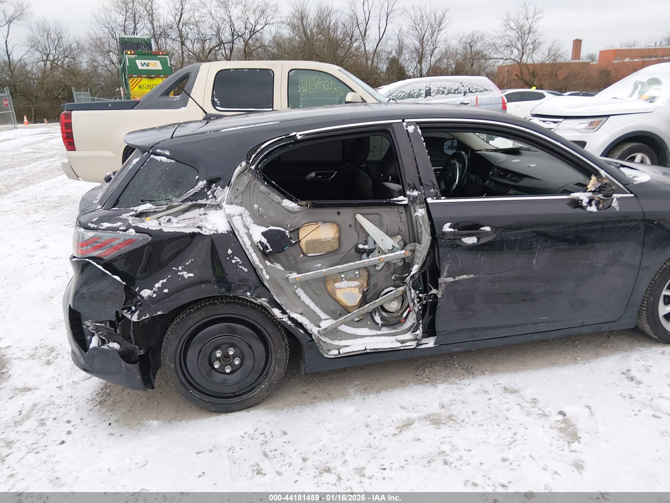 LEXUS CT image 6