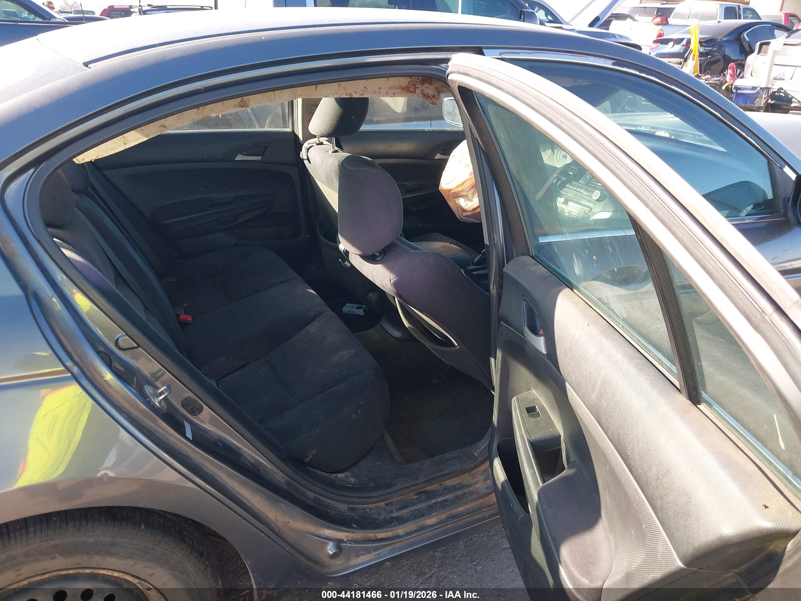 HONDA ACCORD image 8