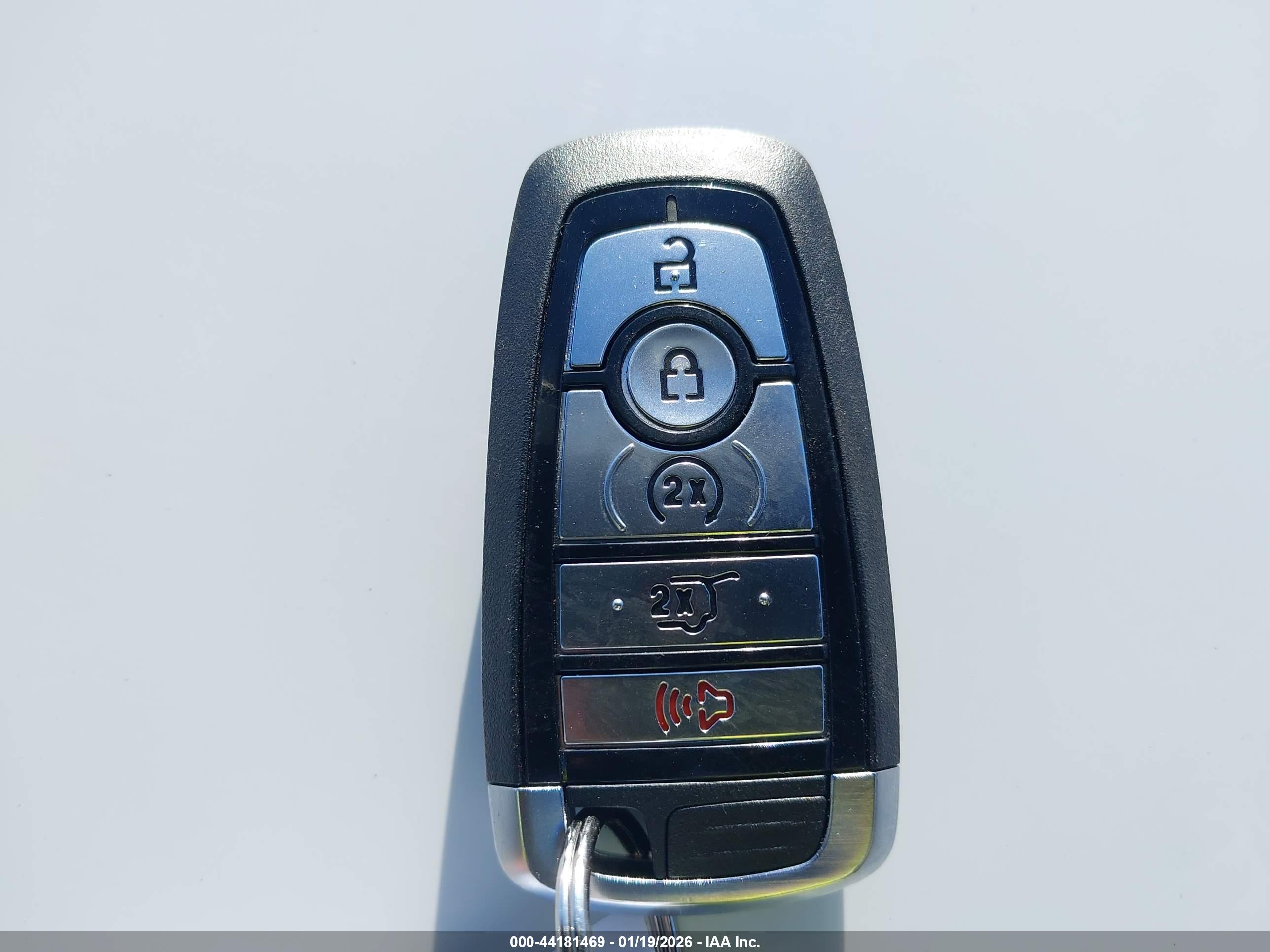 FORD EXPLORER image 11