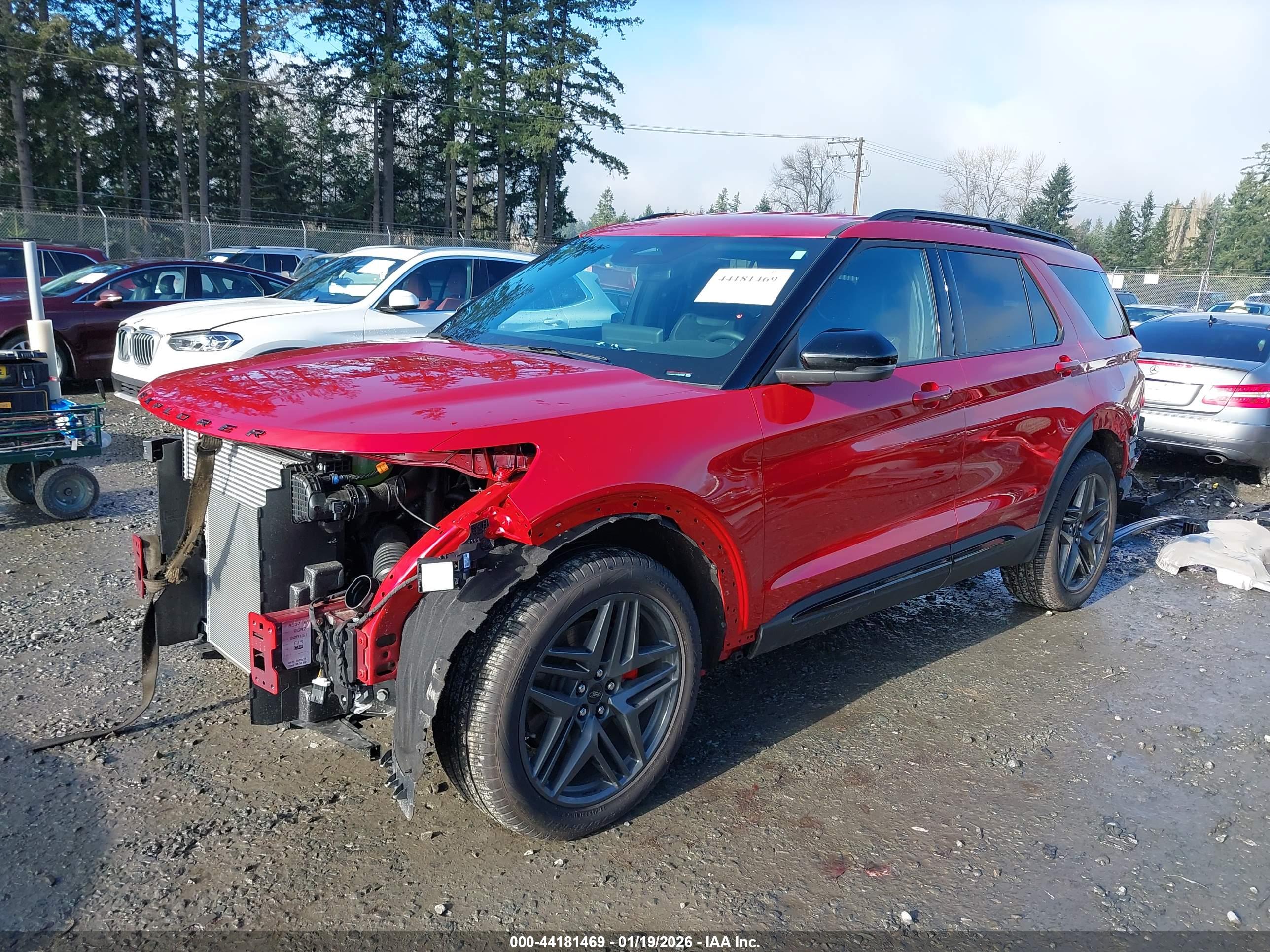FORD EXPLORER image 2