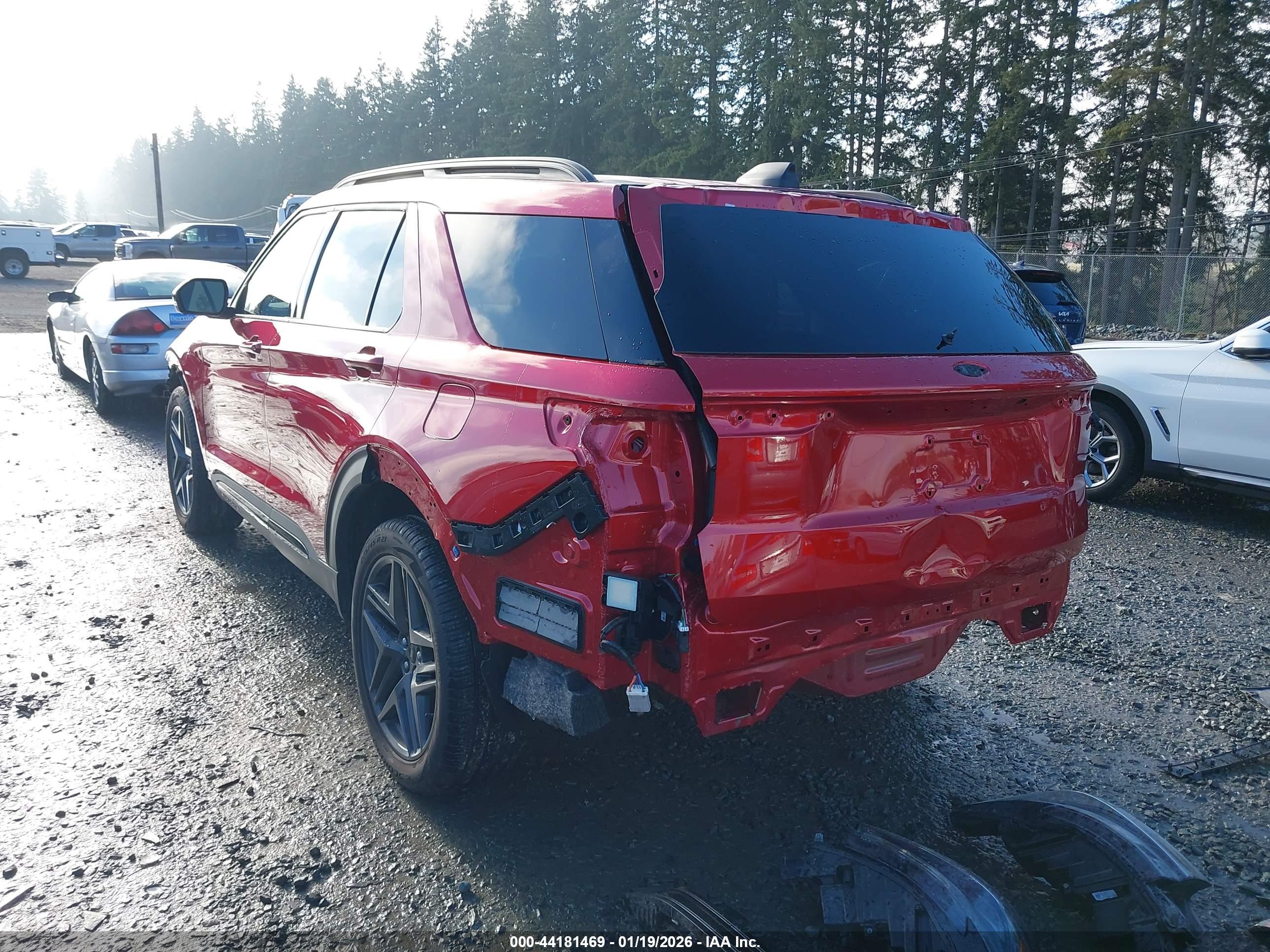 FORD EXPLORER image 3