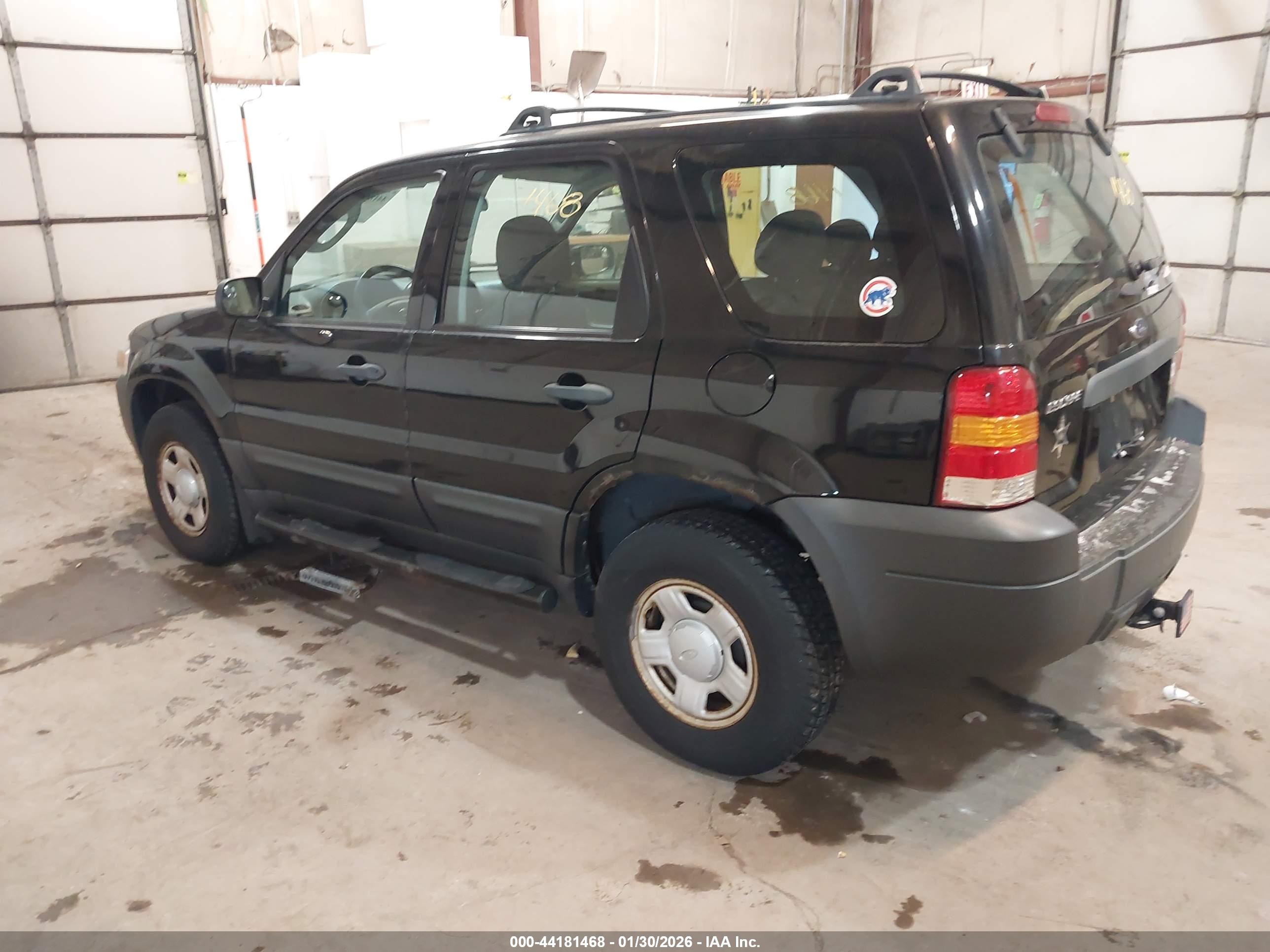 FORD ESCAPE image 3