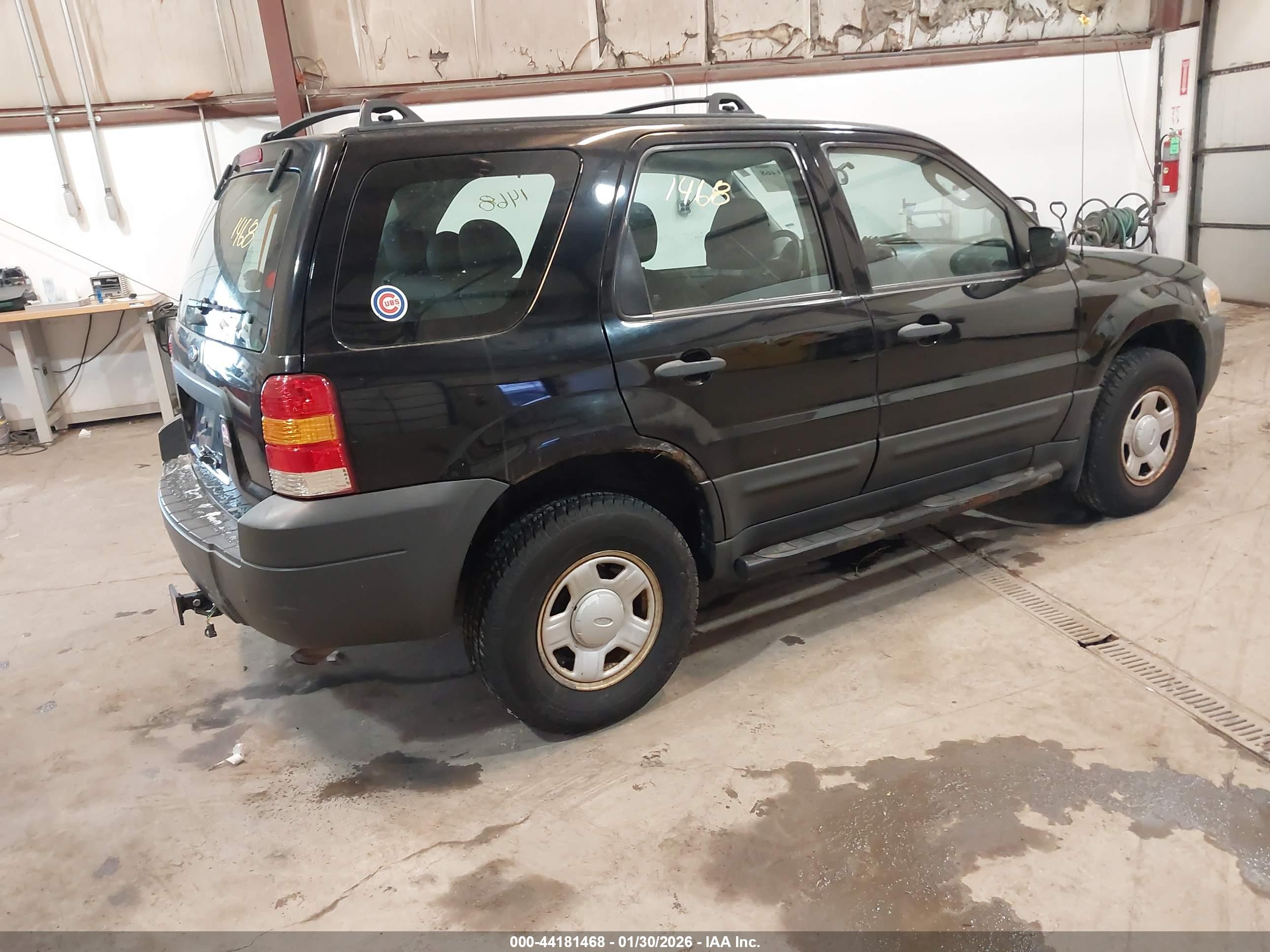 FORD ESCAPE image 4