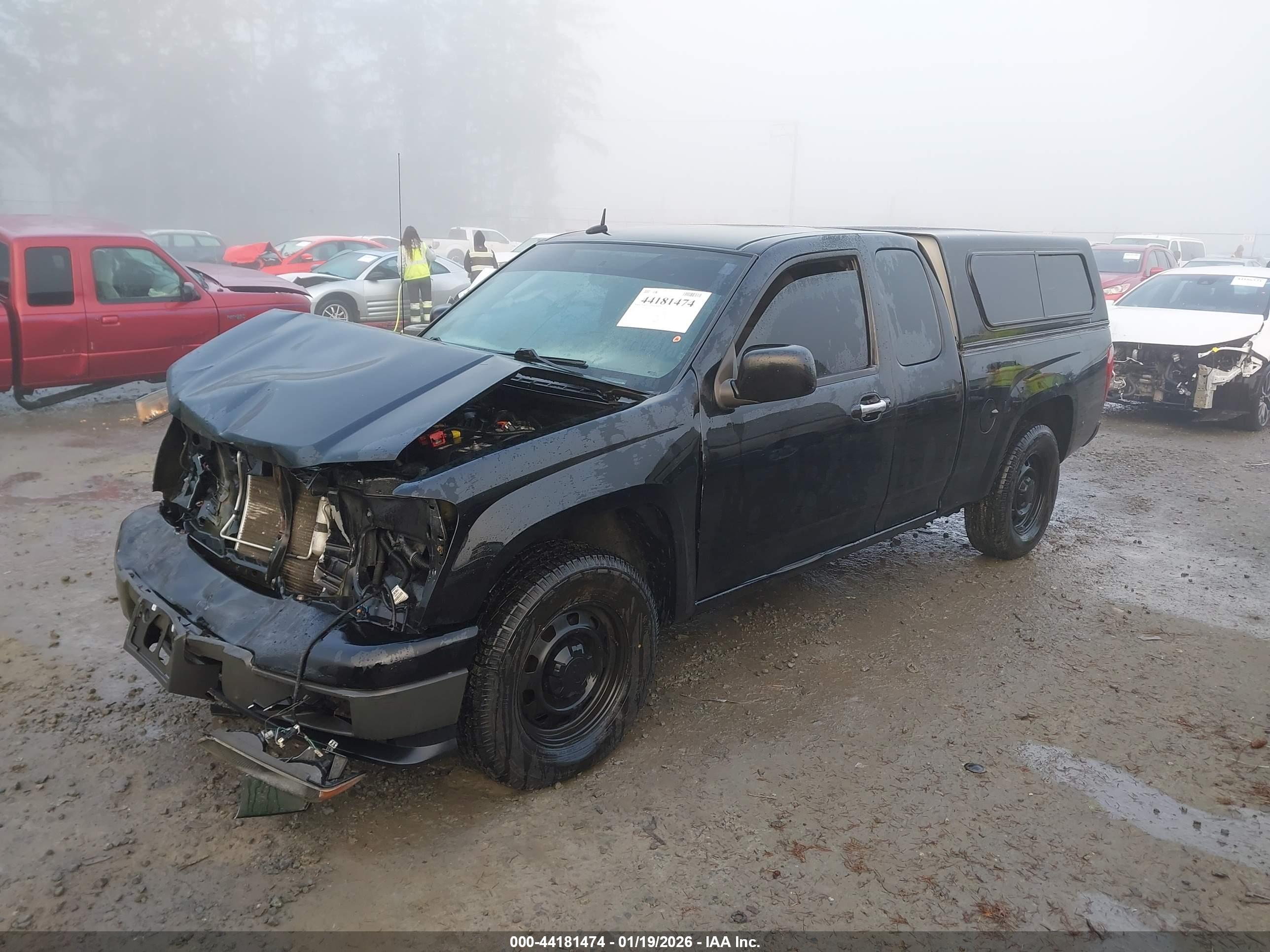 CHEVROLET COLORADO image 2