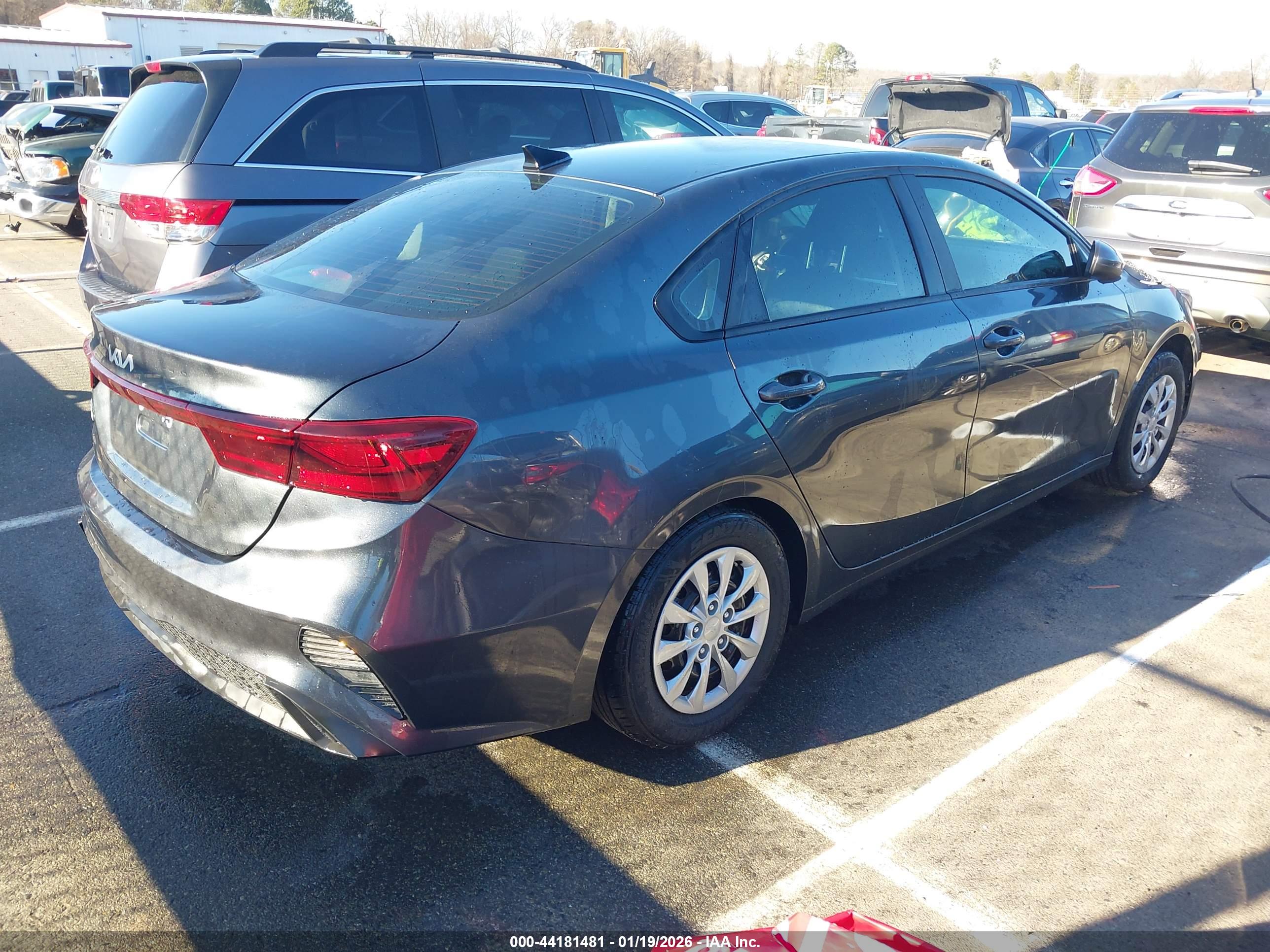KIA FORTE image 4