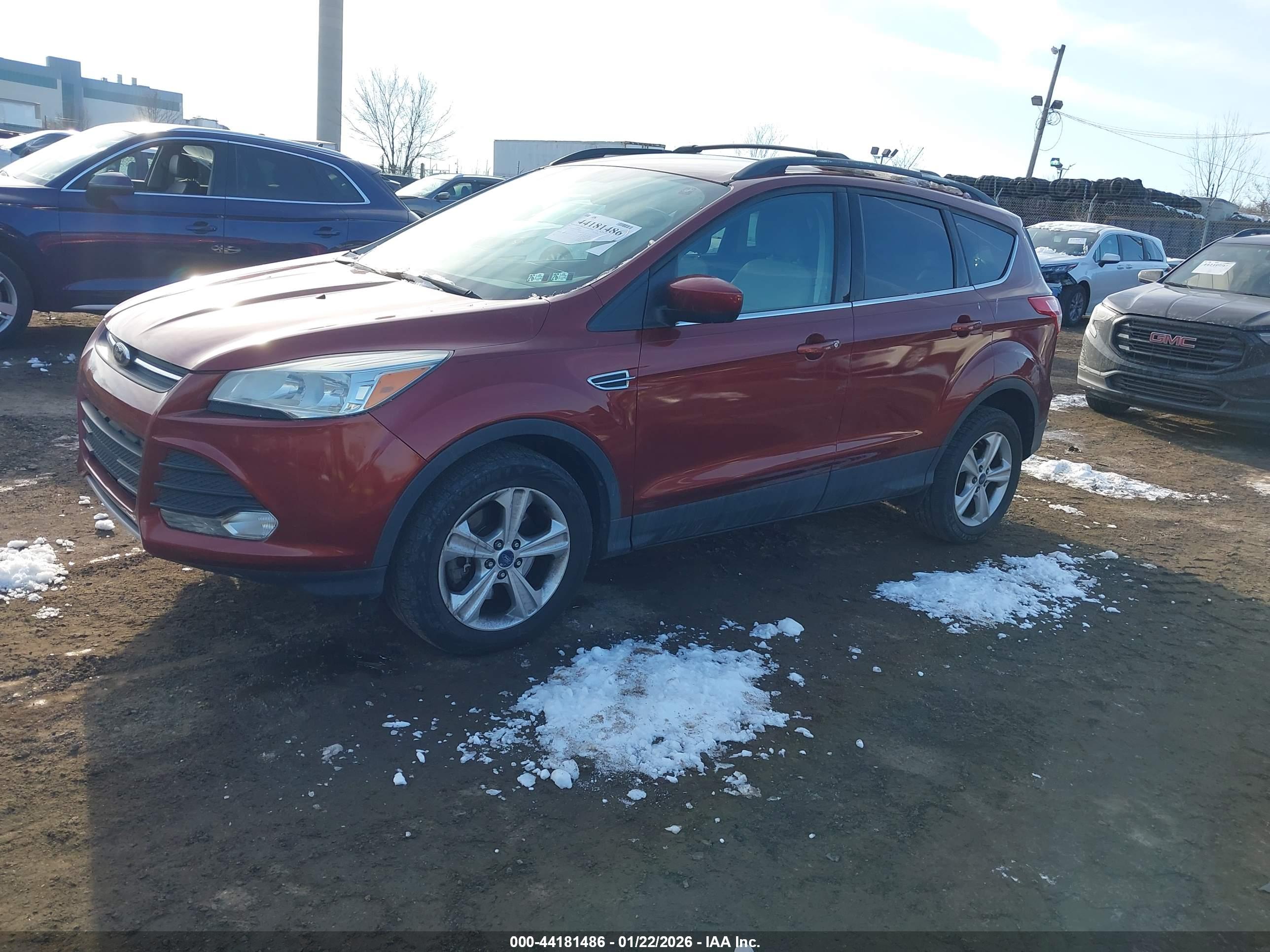 FORD ESCAPE image 2