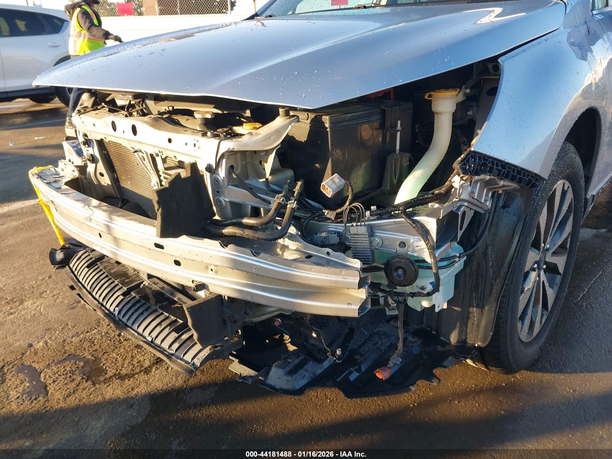 SUBARU OUTBACK image 6