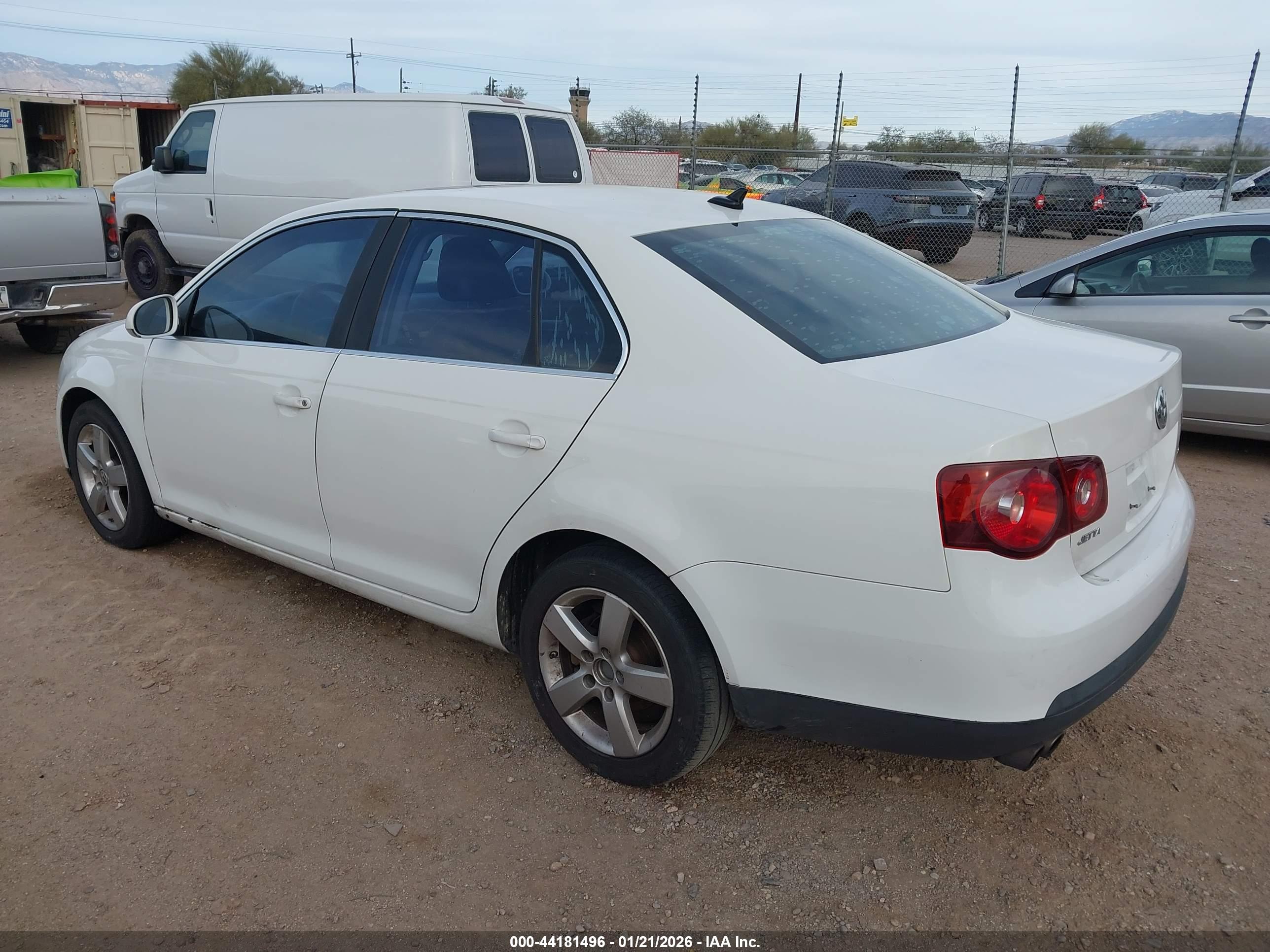 VOLKSWAGEN JETTA image 3