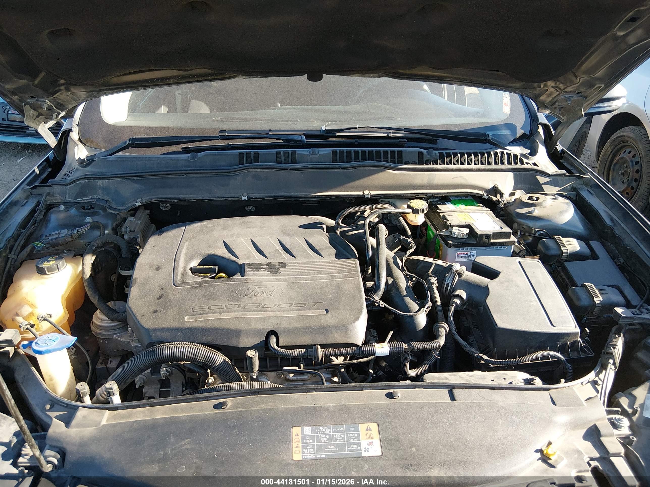 FORD FUSION image 10