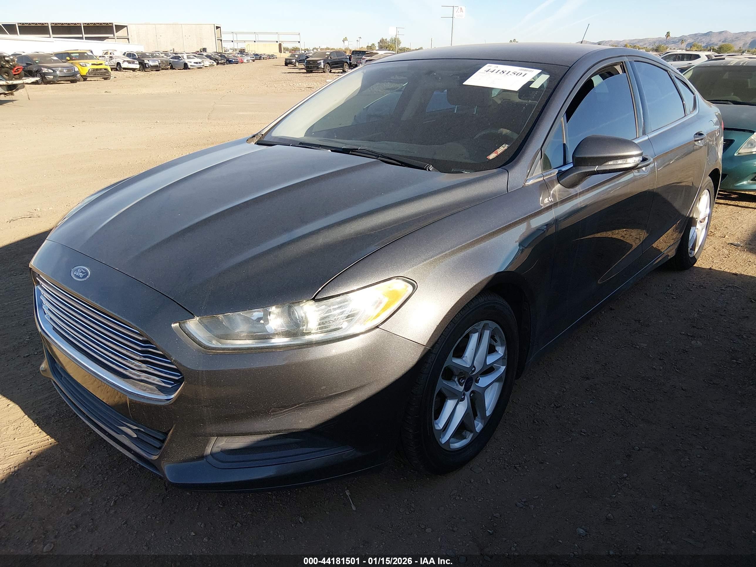 FORD FUSION image 6