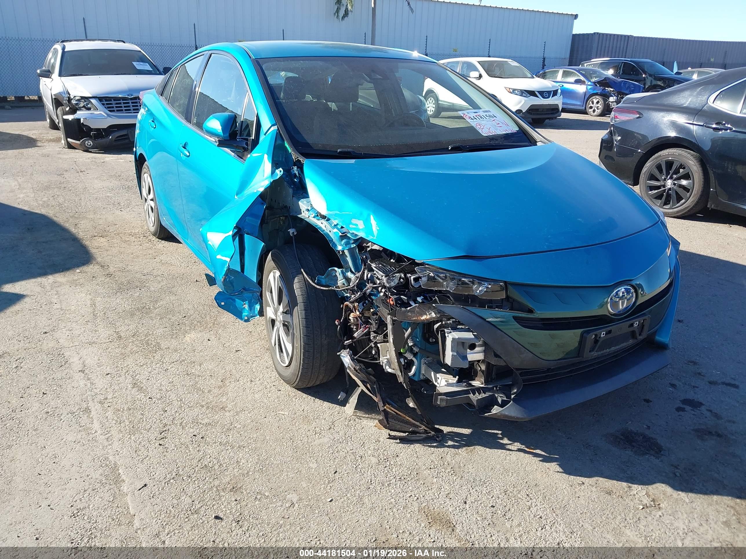 TOYOTA PRIUS image 6