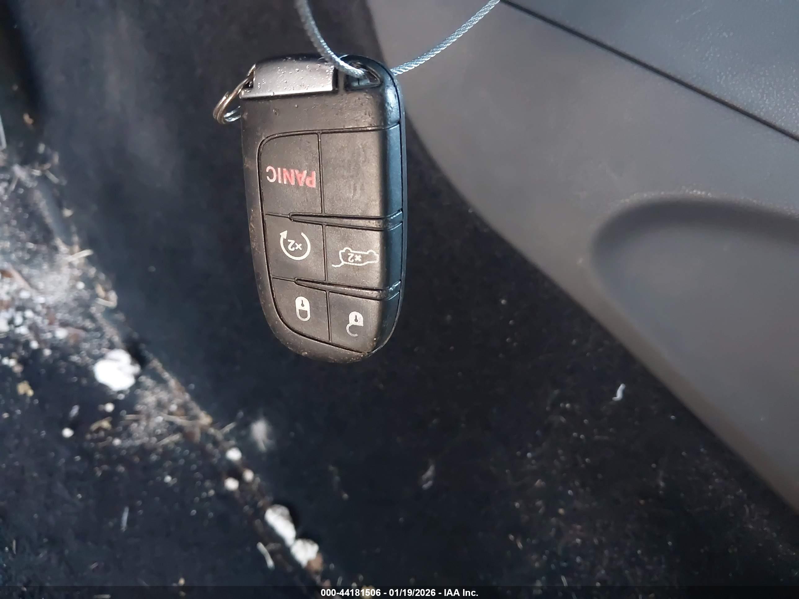 JEEP GRAND image 11