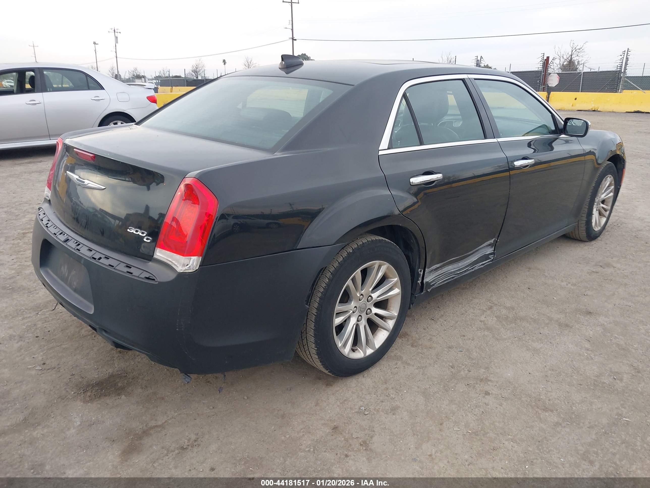 CHRYSLER 300C image 4
