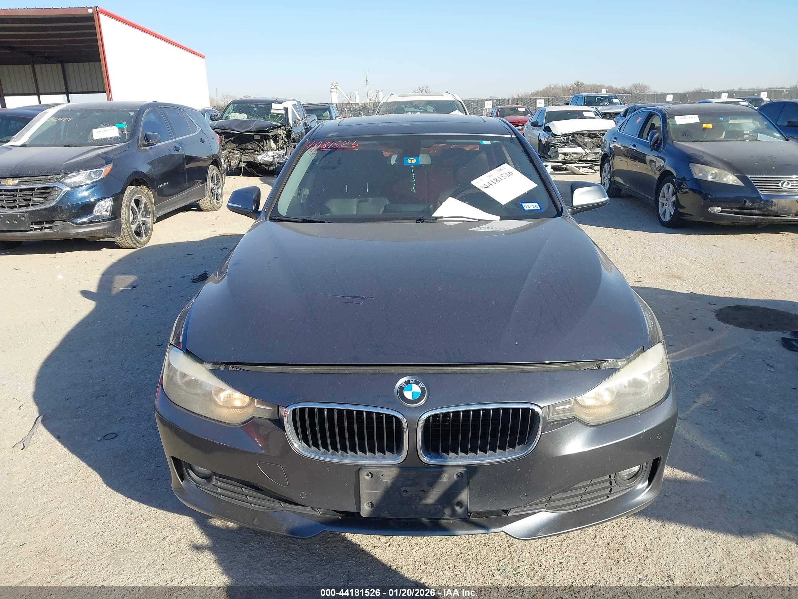 BMW 320I image 6