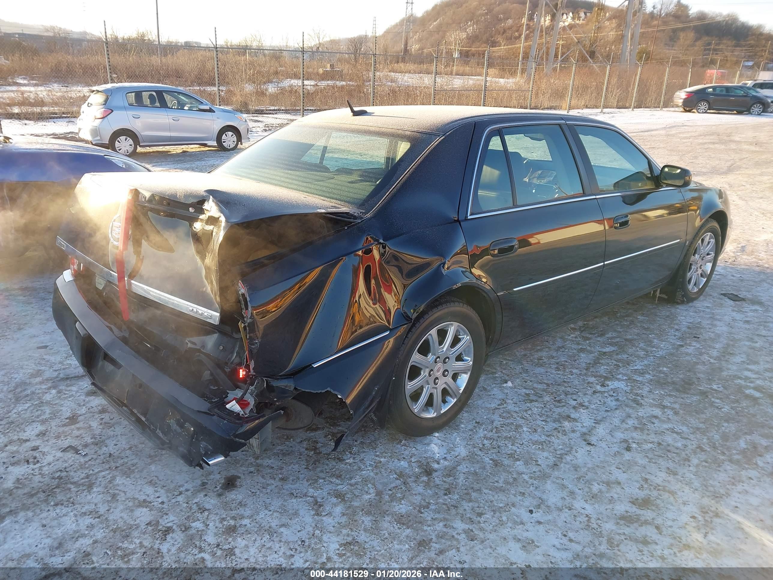 CADILLAC DTS image 4