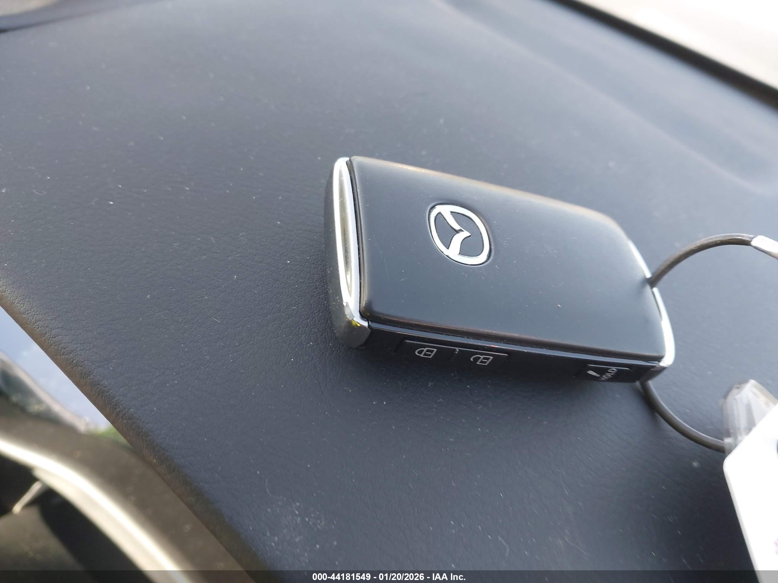MAZDA CX-30 image 11
