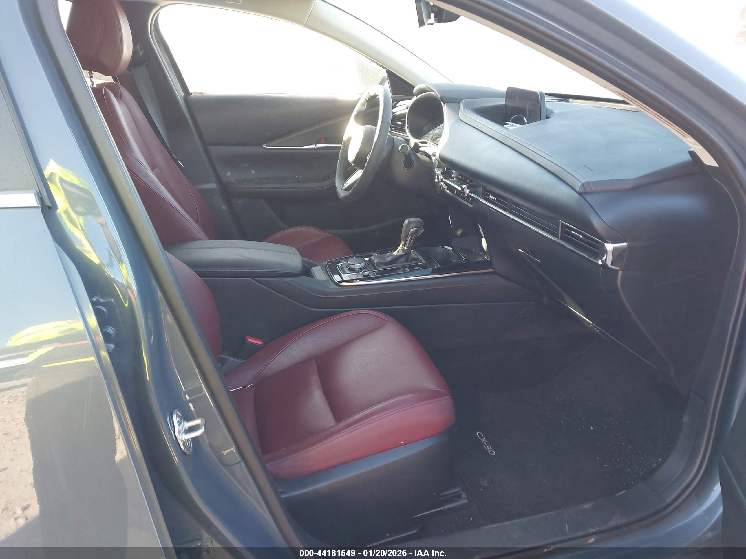 MAZDA CX-30 image 5