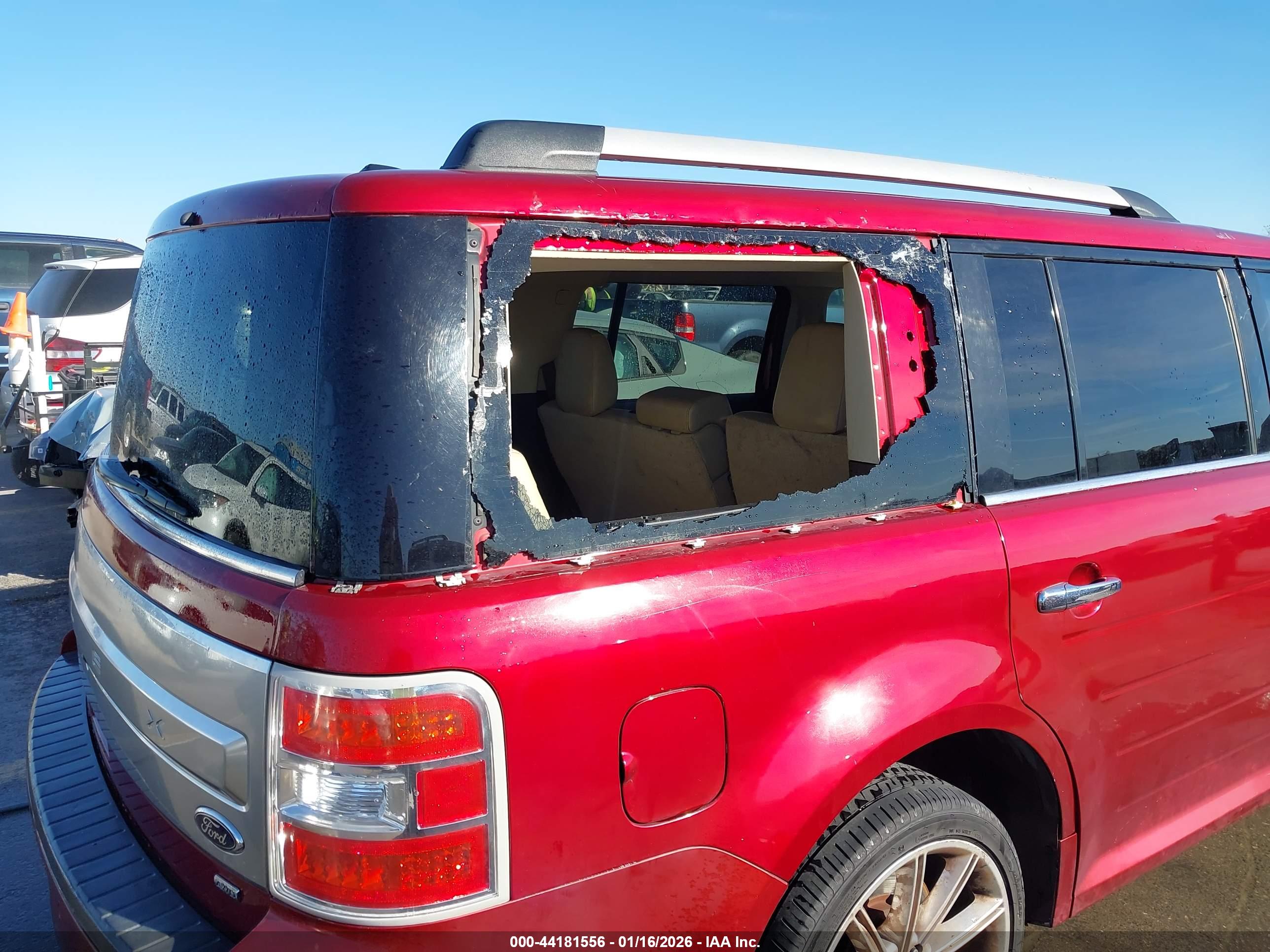 FORD FLEX image 6