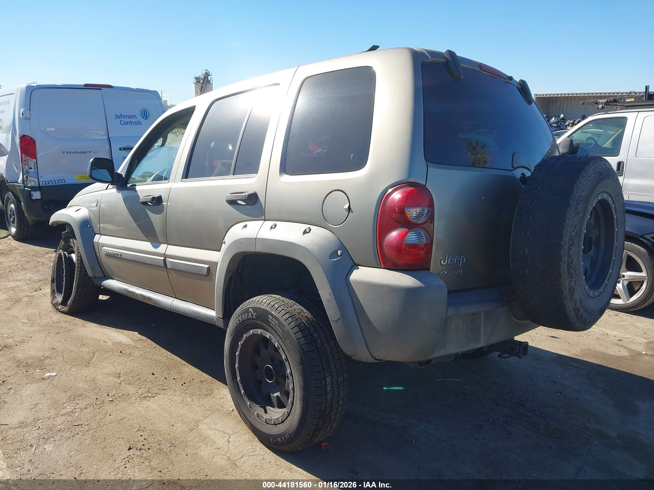 JEEP LIBERTY image 3