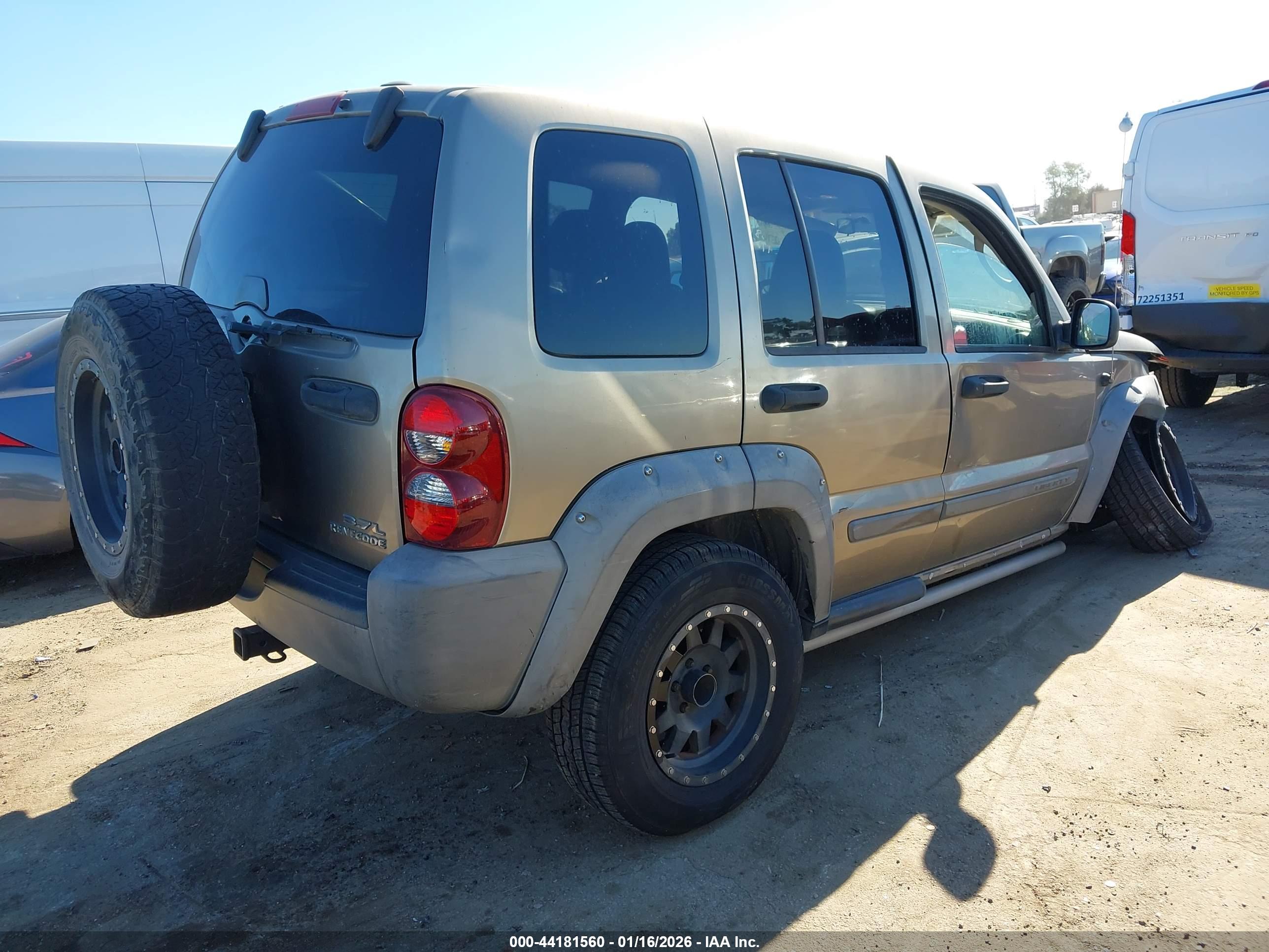 JEEP LIBERTY image 4