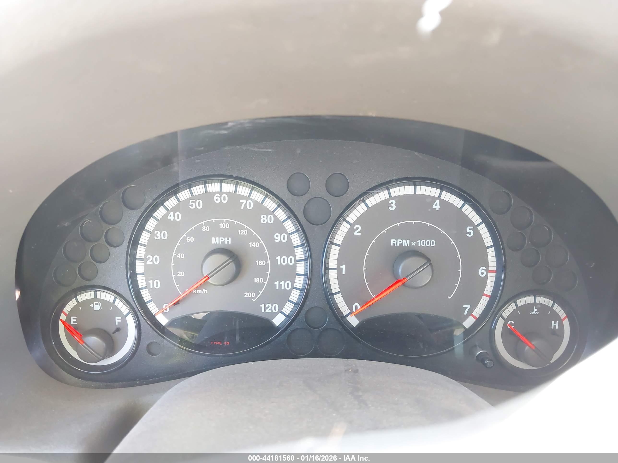 JEEP LIBERTY image 7