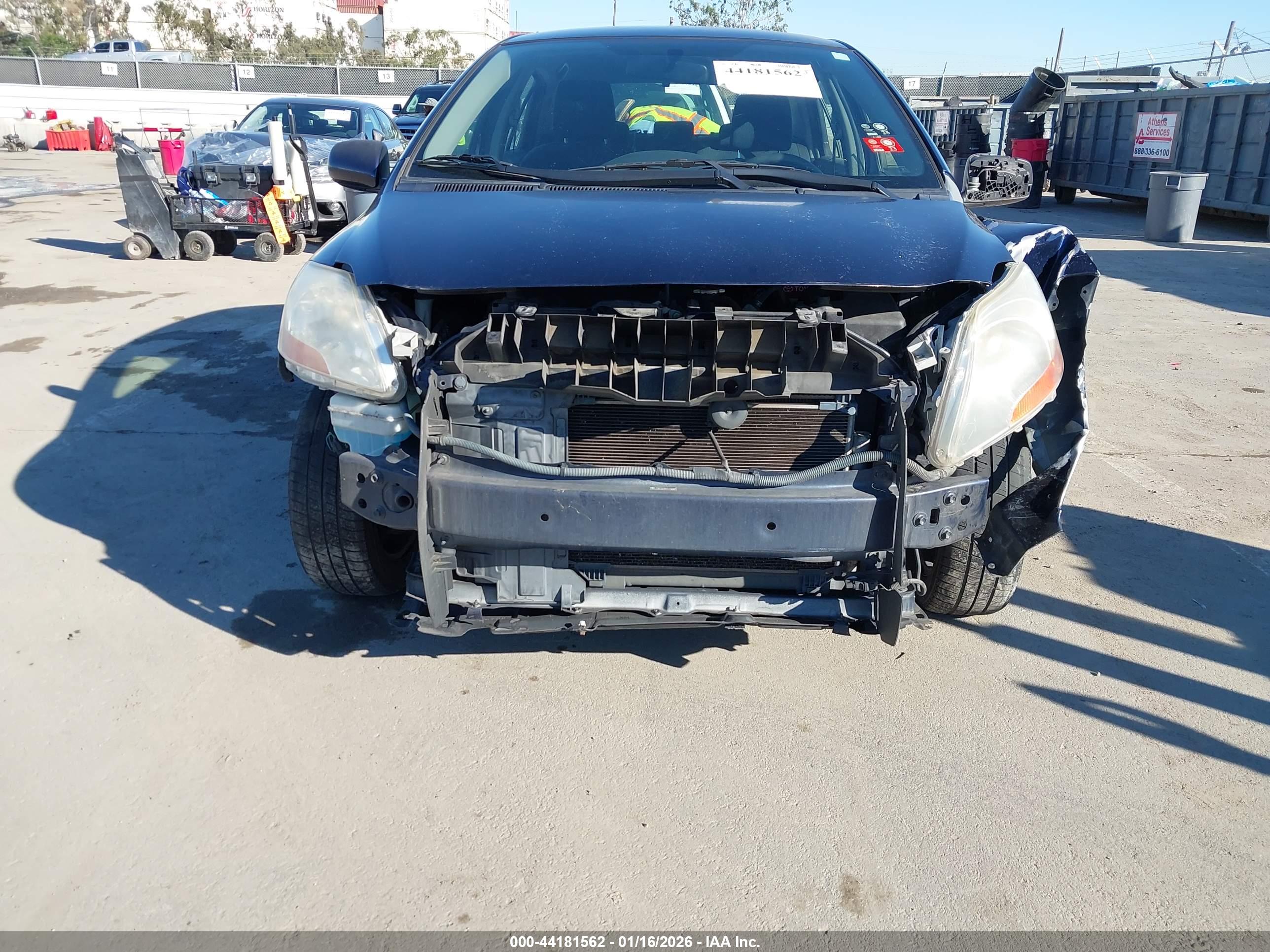 TOYOTA YARIS image 6
