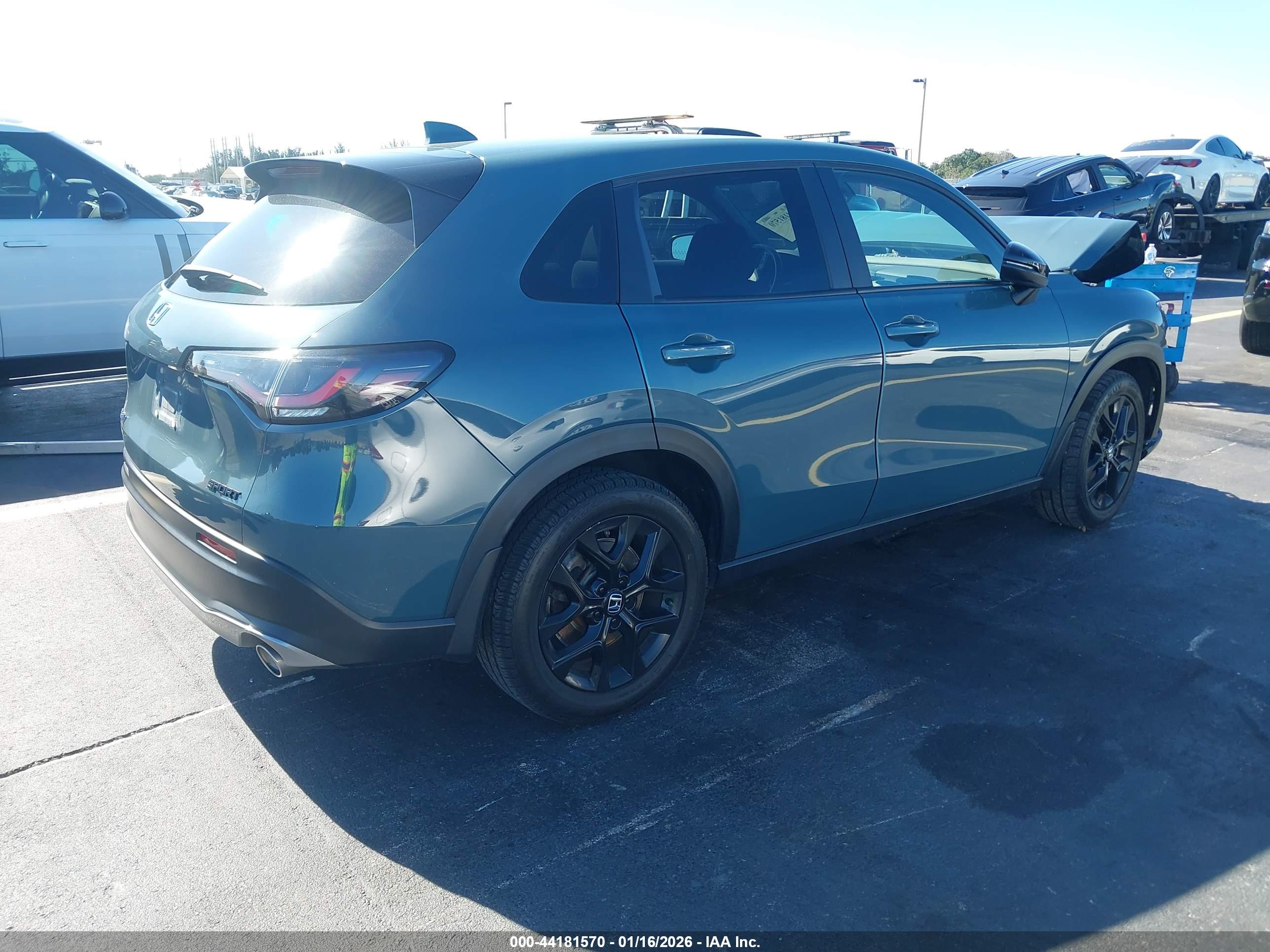 HONDA HR-V image 4