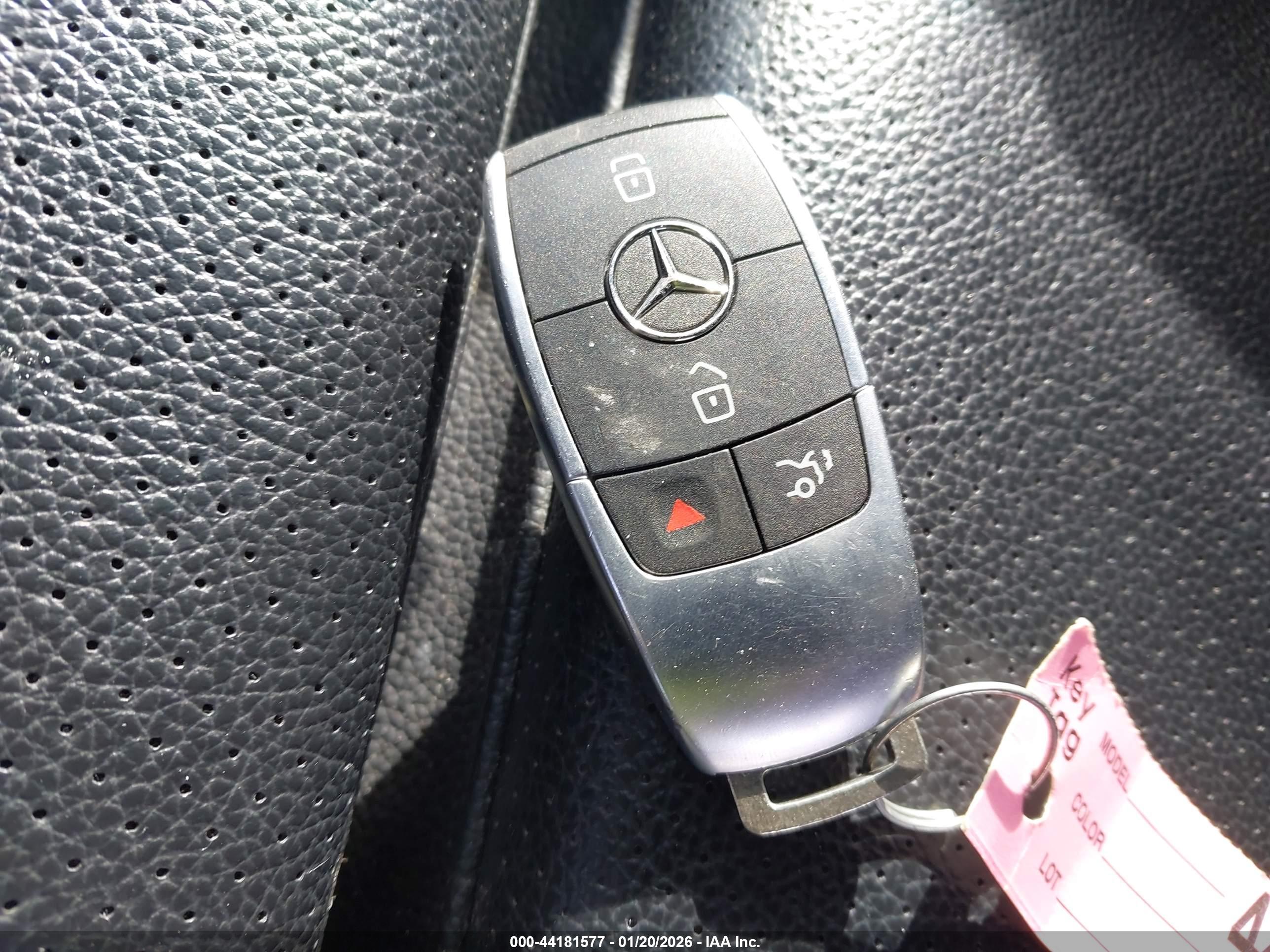 MERCEDES-BENZ C image 11