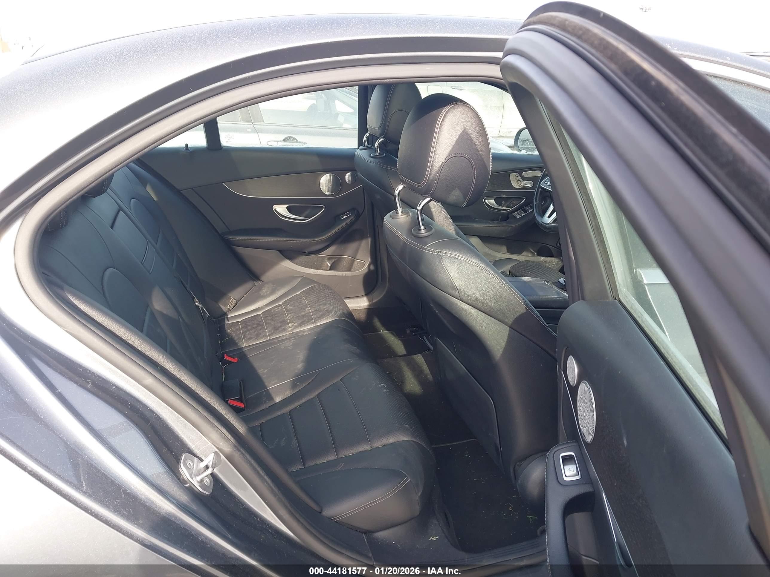 MERCEDES-BENZ C image 8