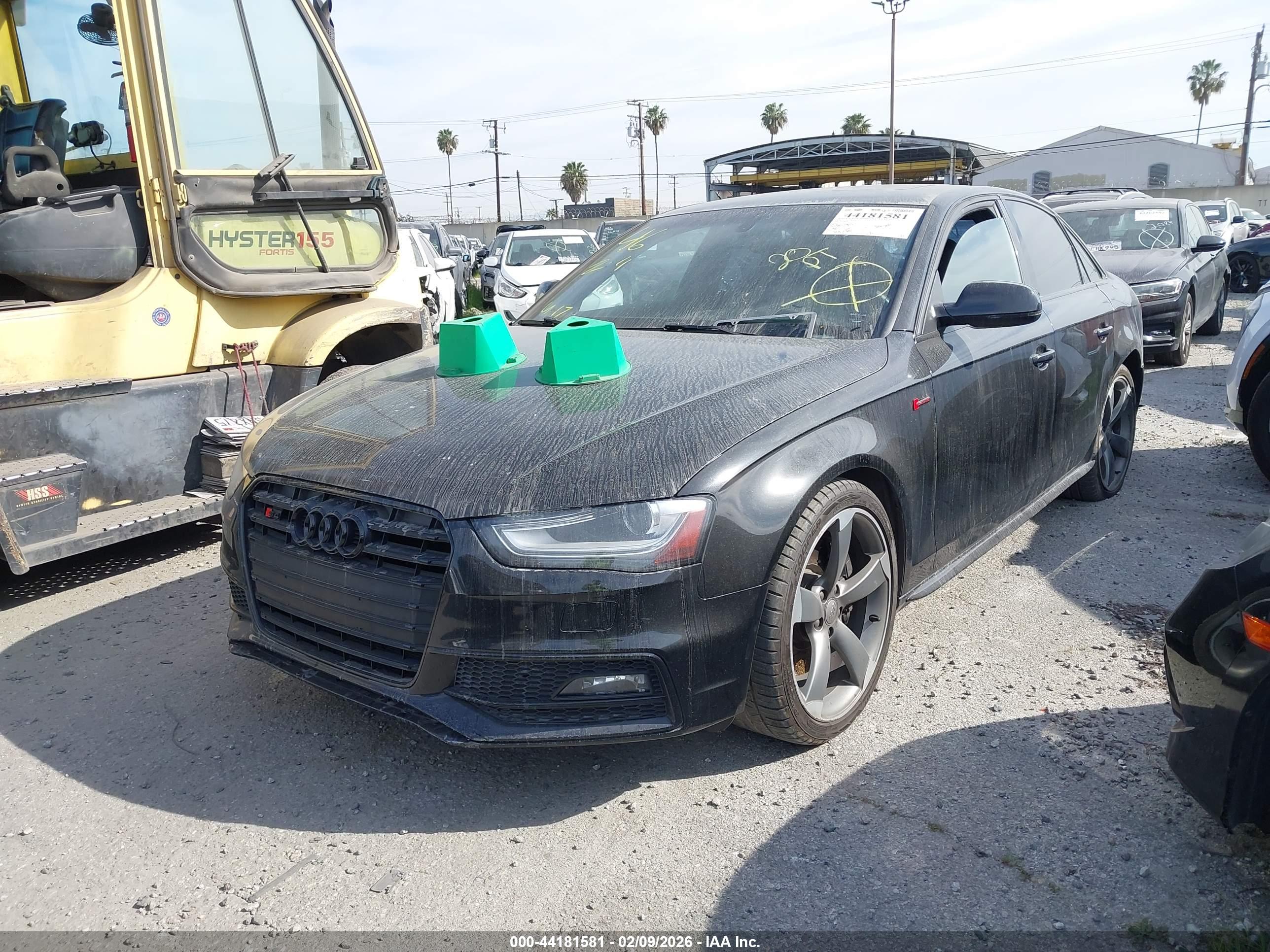 AUDI S4 image 2