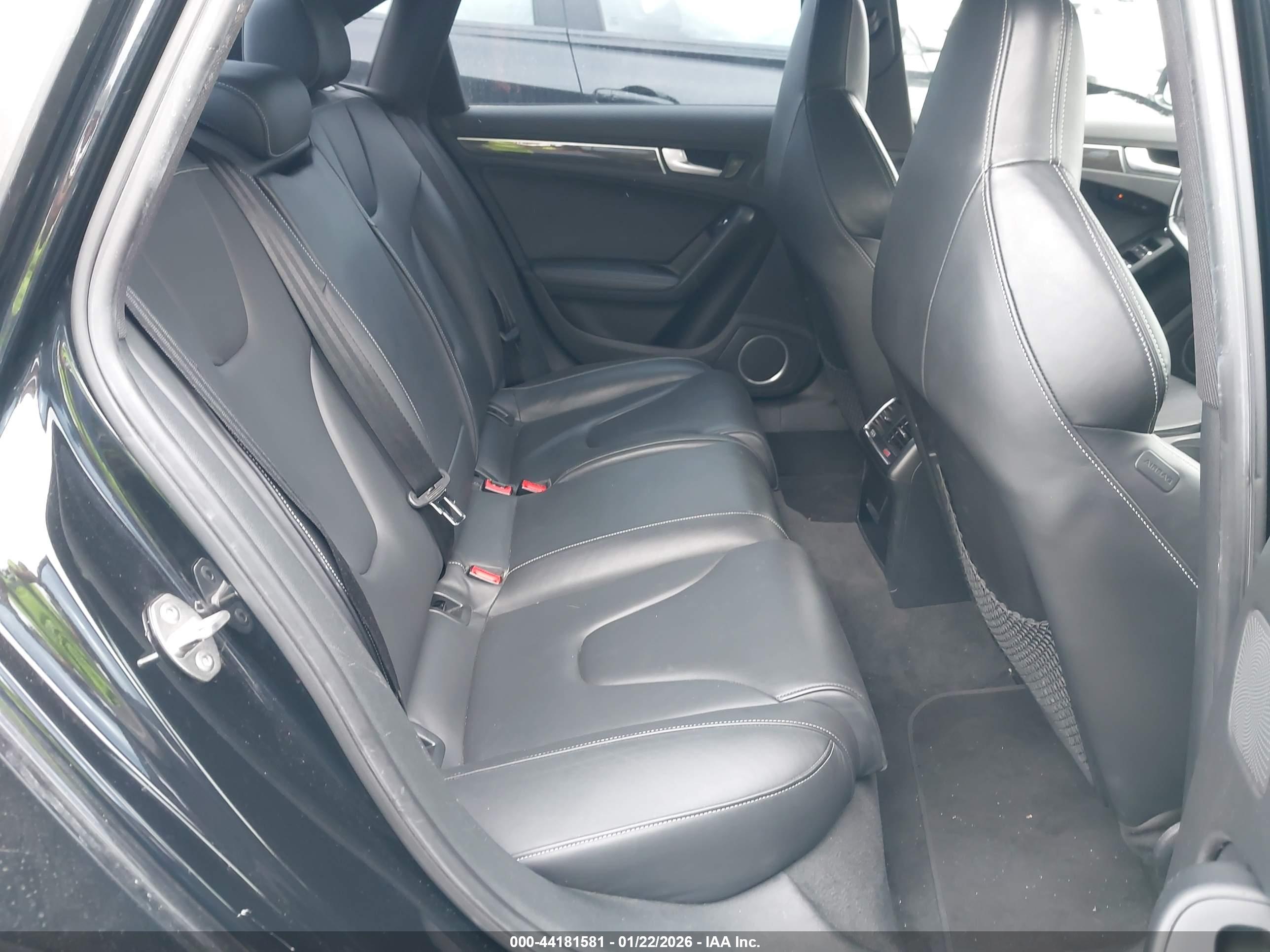 AUDI S4 image 8