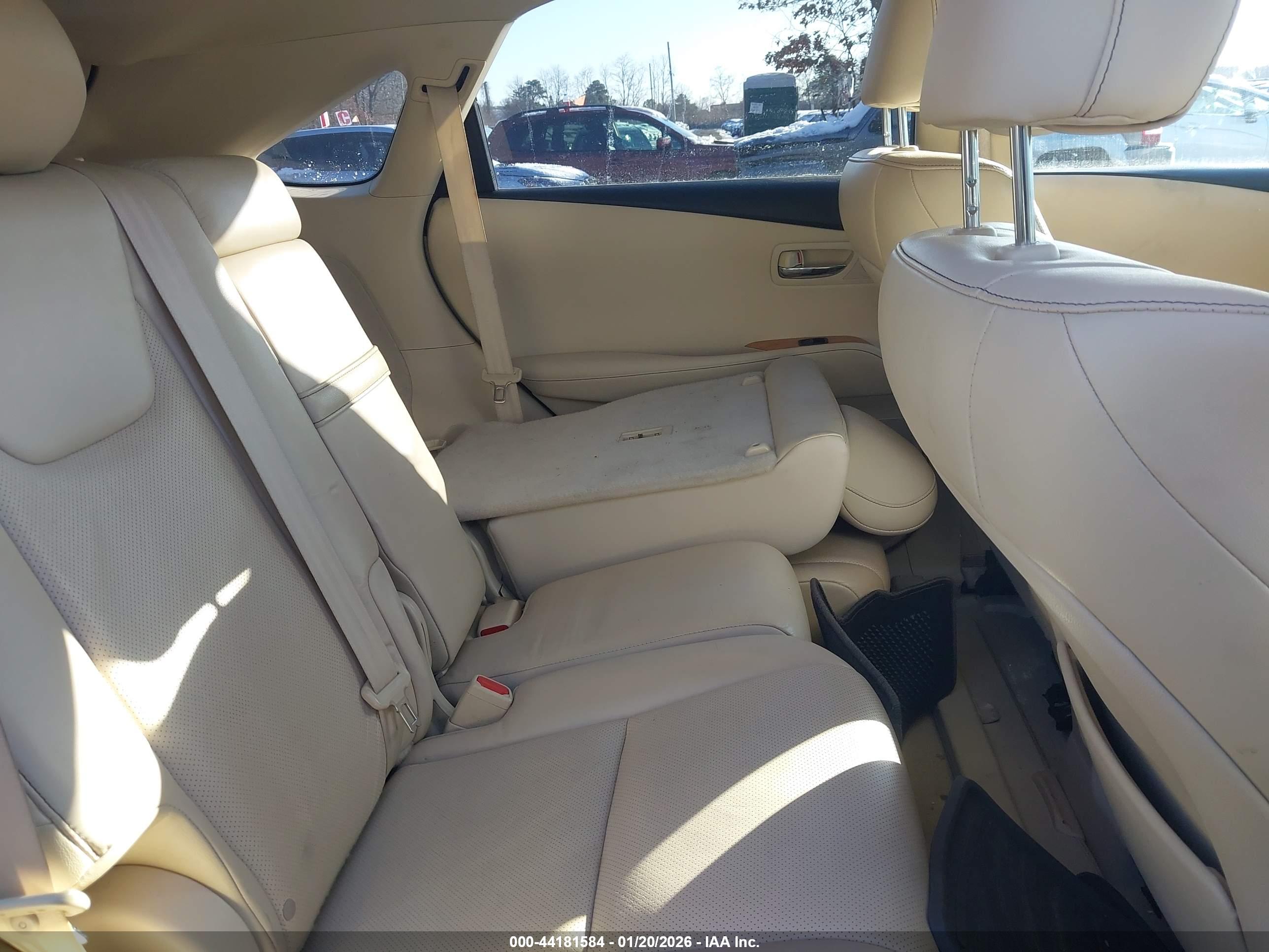 LEXUS RX image 8