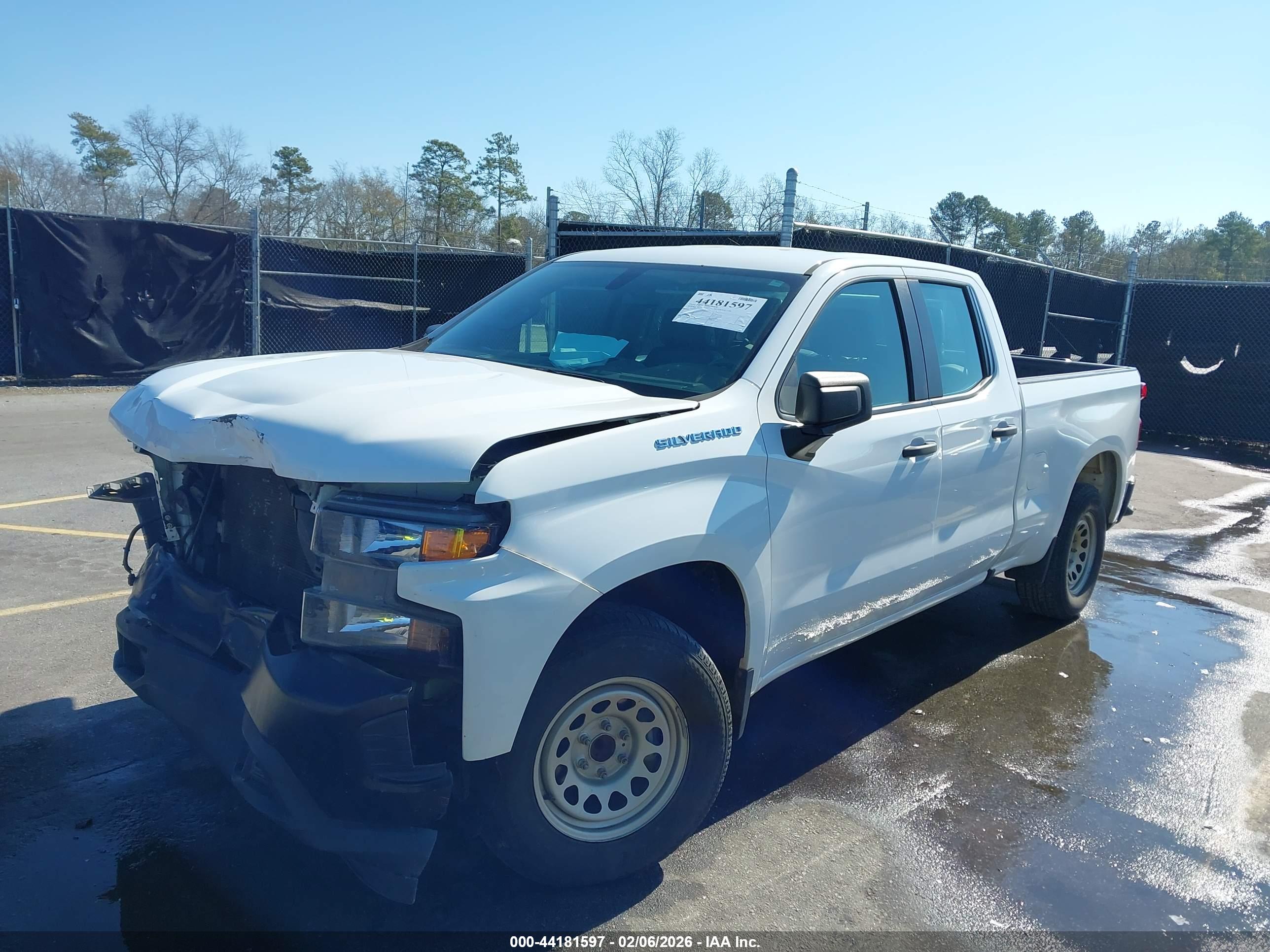 CHEVROLET SILVERADO image 2