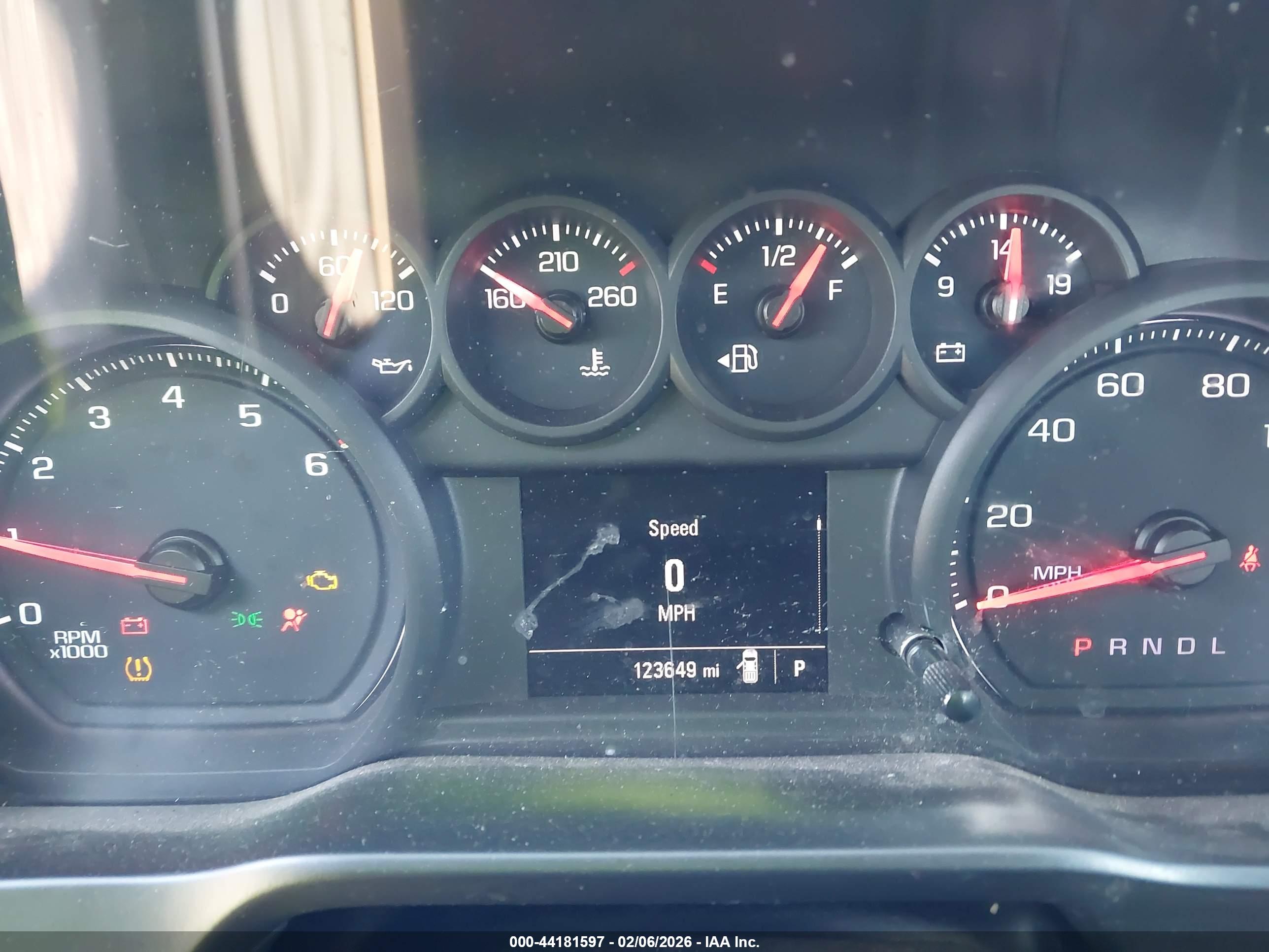 CHEVROLET SILVERADO image 7