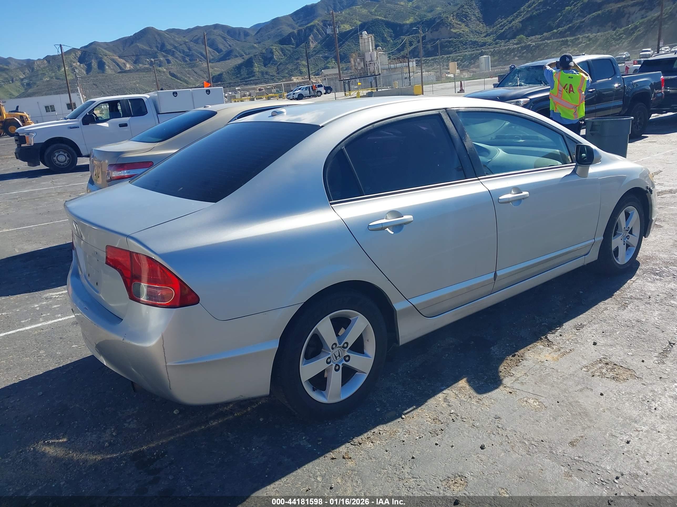 HONDA CIVIC image 4