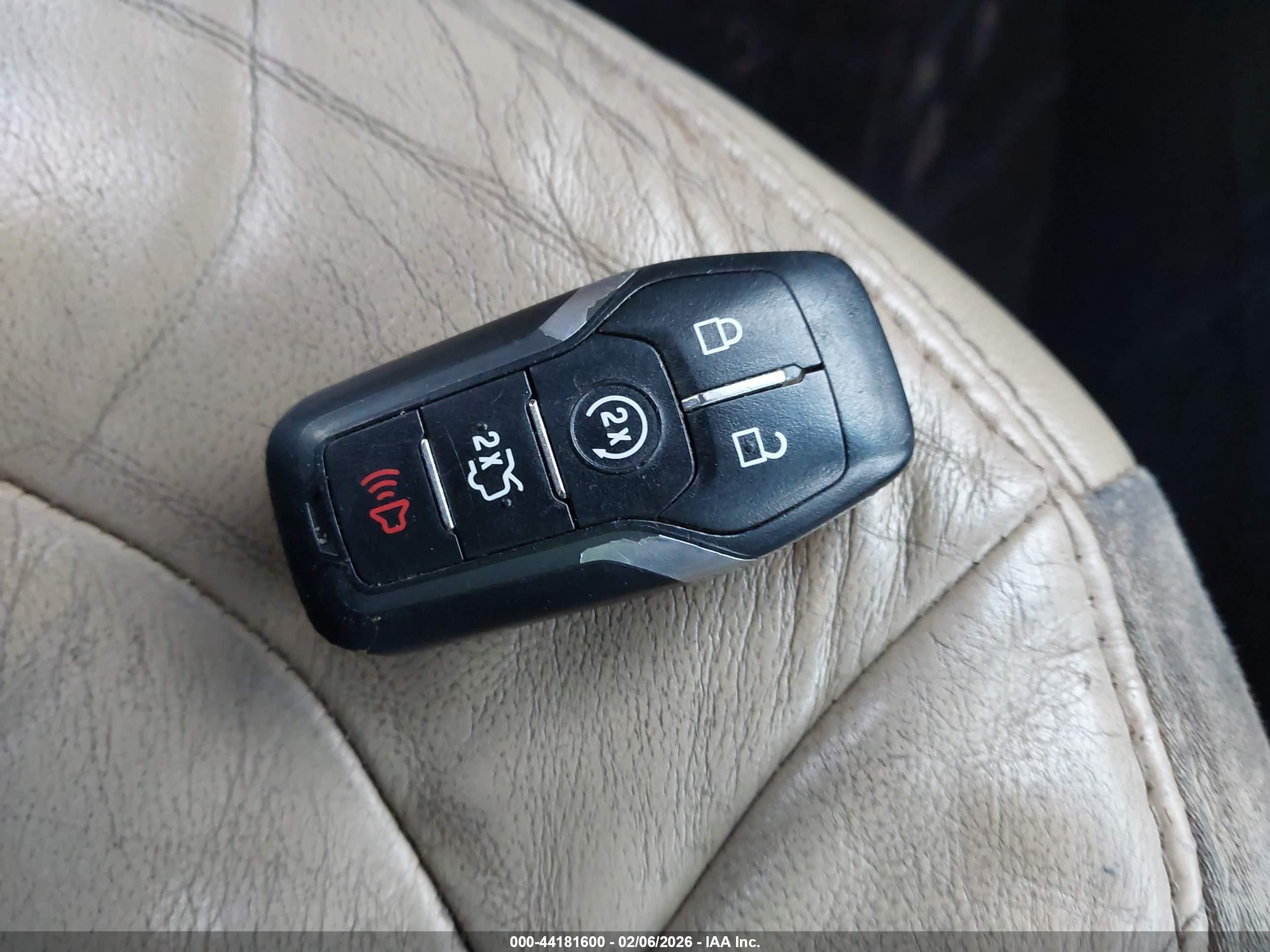 FORD EXPLORER image 11