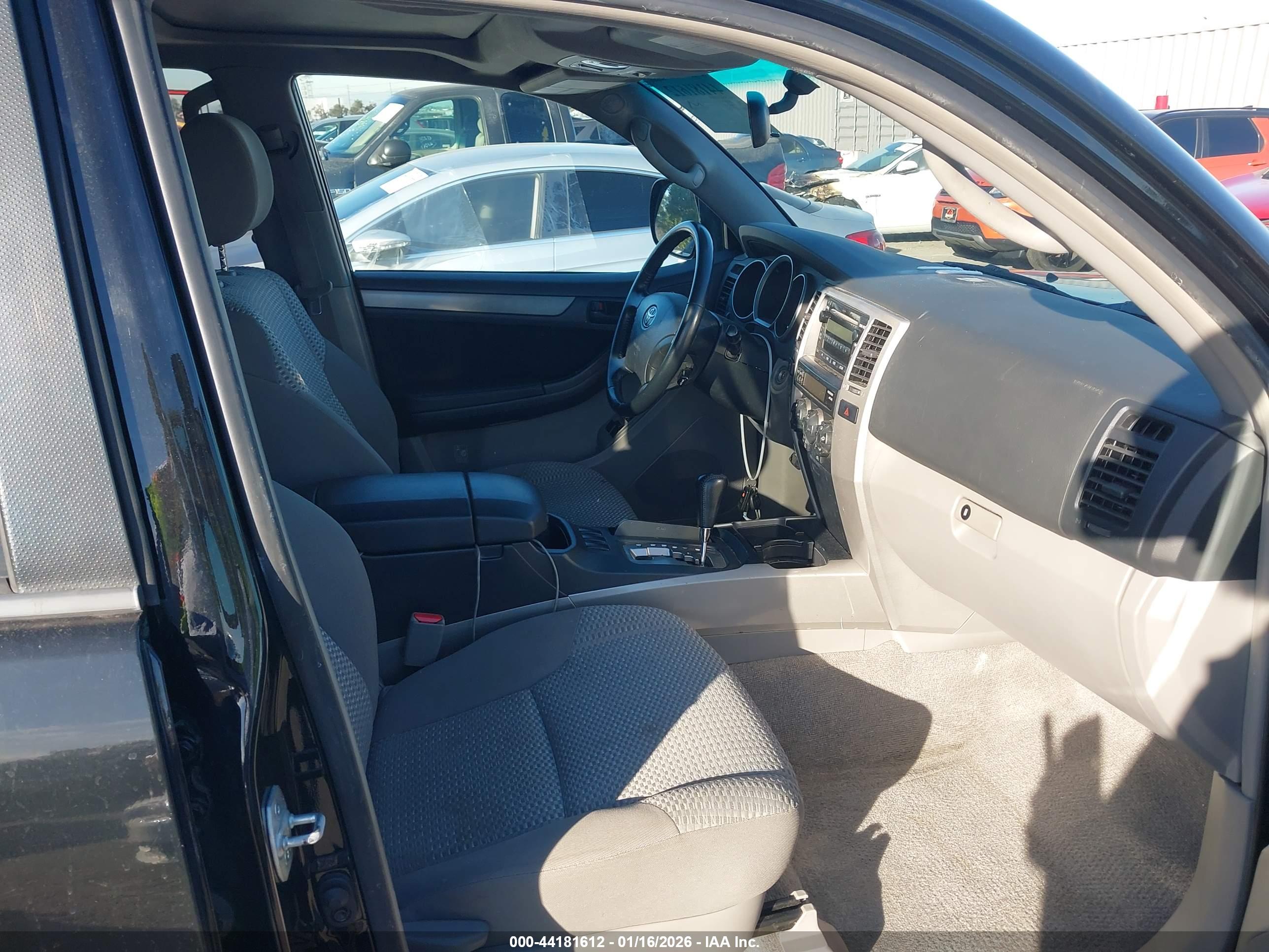 TOYOTA 4RUNNER image 5