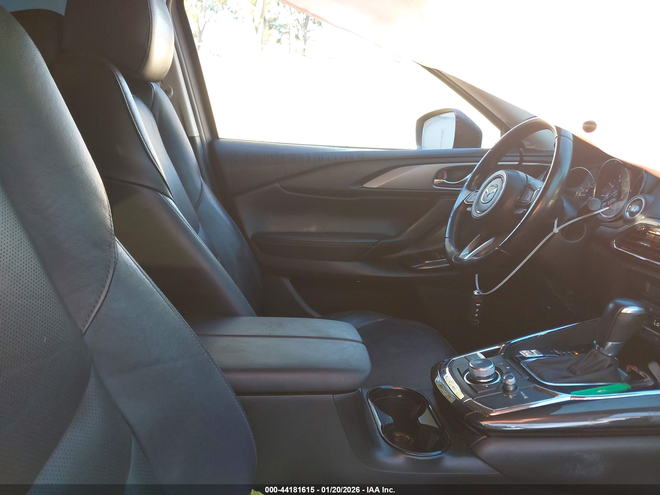 MAZDA CX-9 image 5