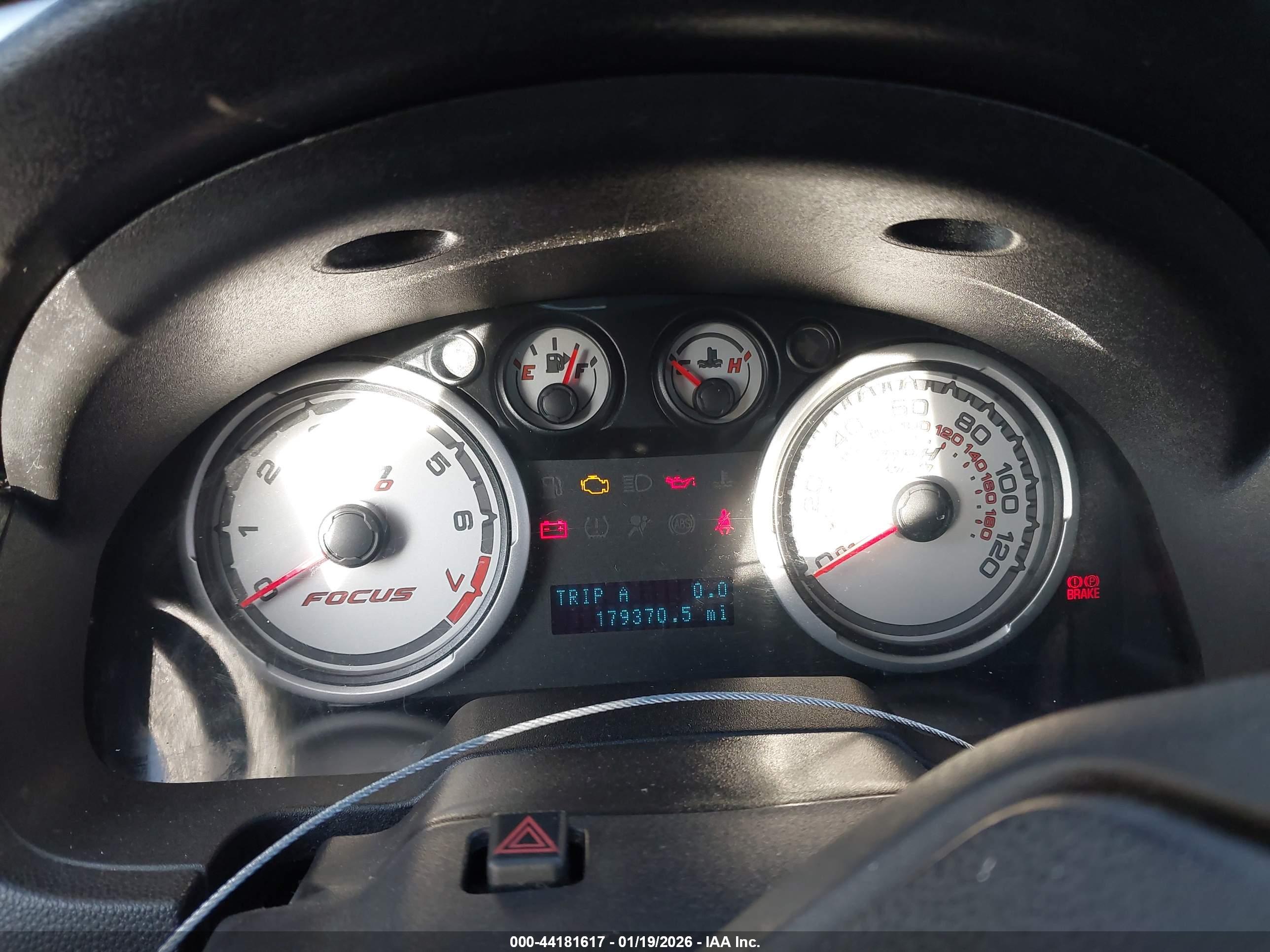 FORD FOCUS image 7