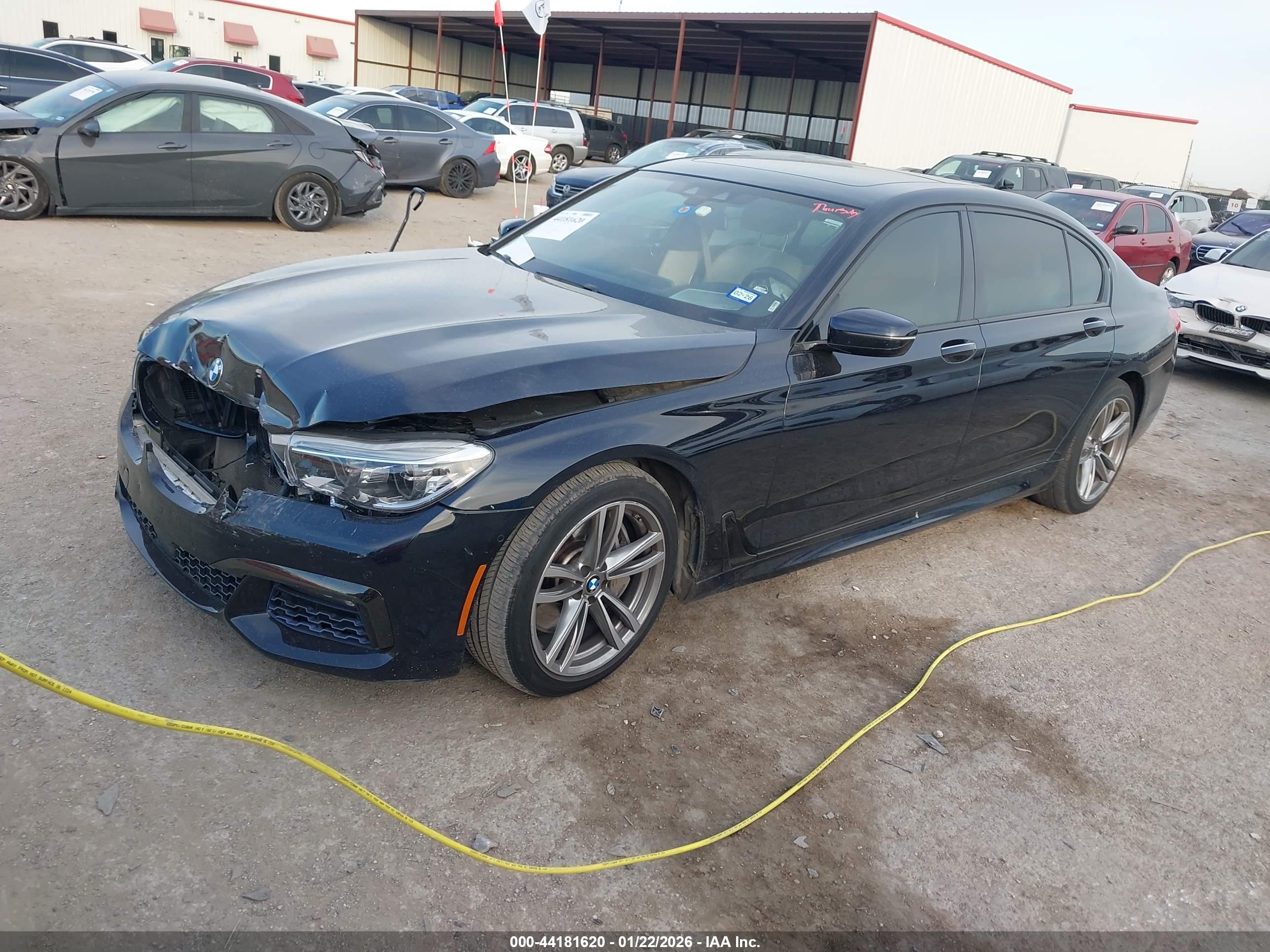 BMW 750I image 2