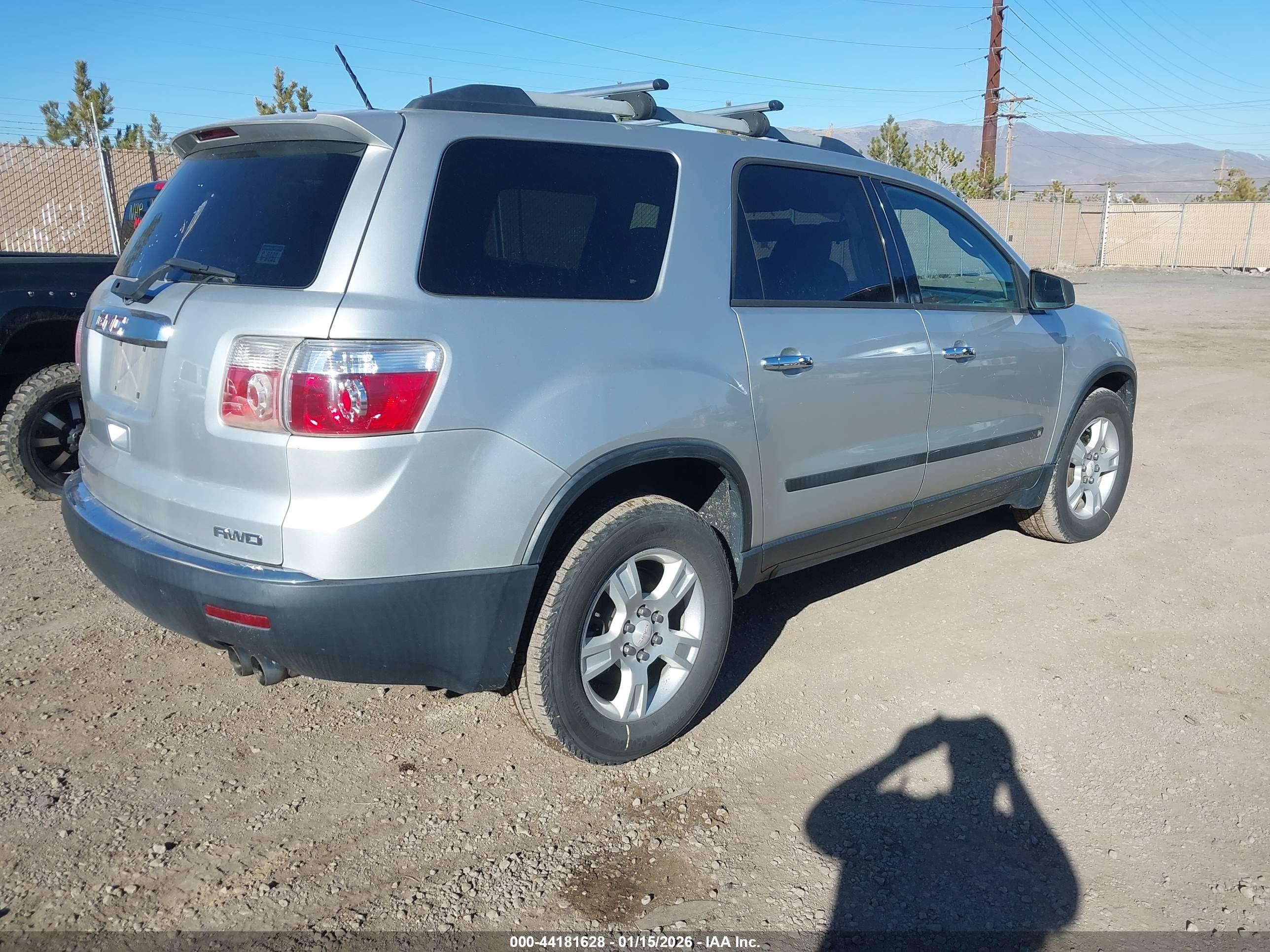 GMC ACADIA image 4