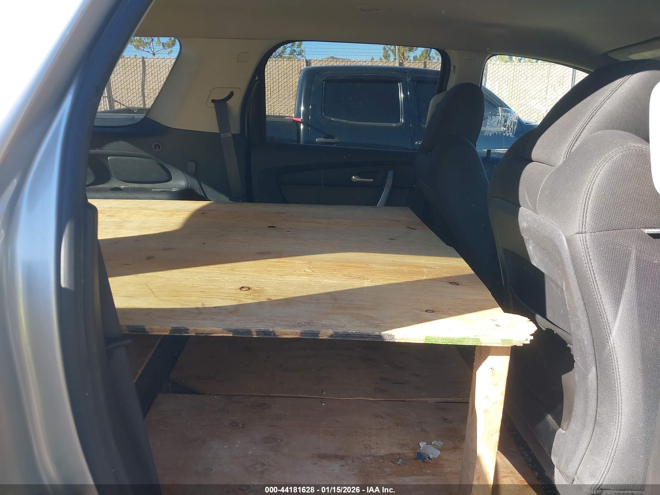 GMC ACADIA image 8