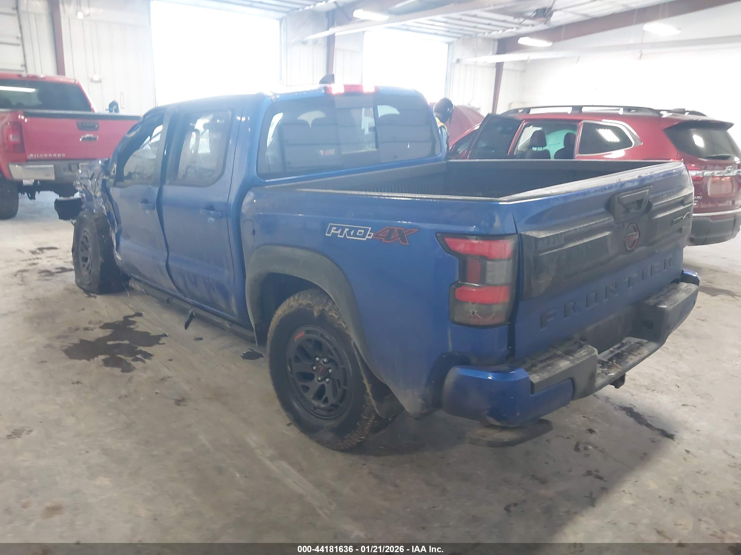 NISSAN FRONTIER image 3