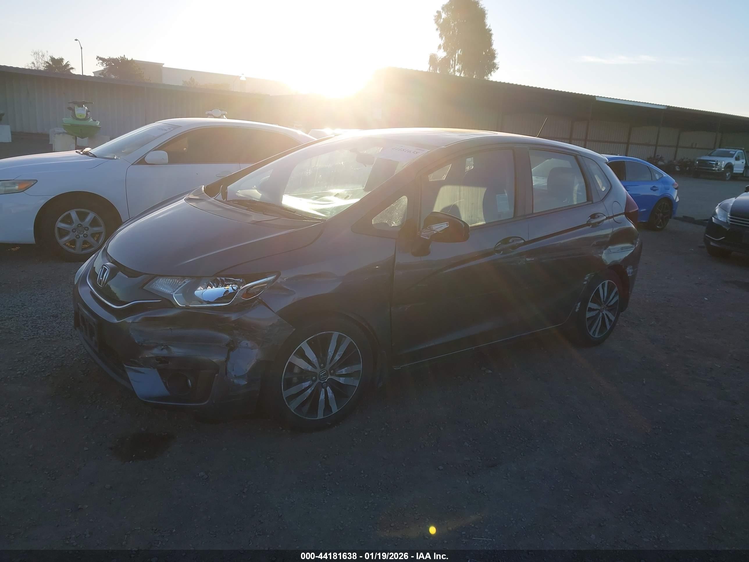 HONDA FIT image 2