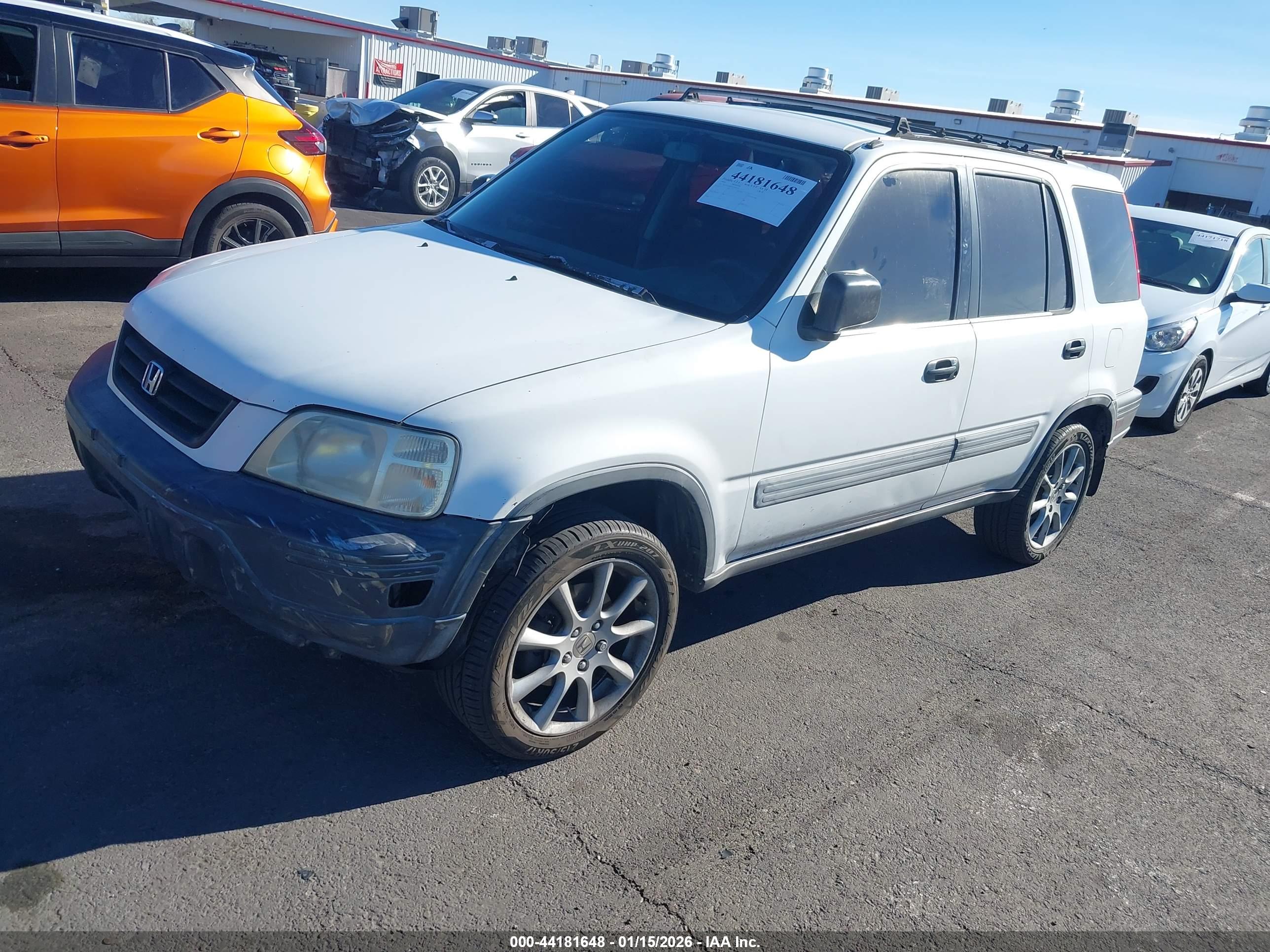 HONDA CR-V image 2
