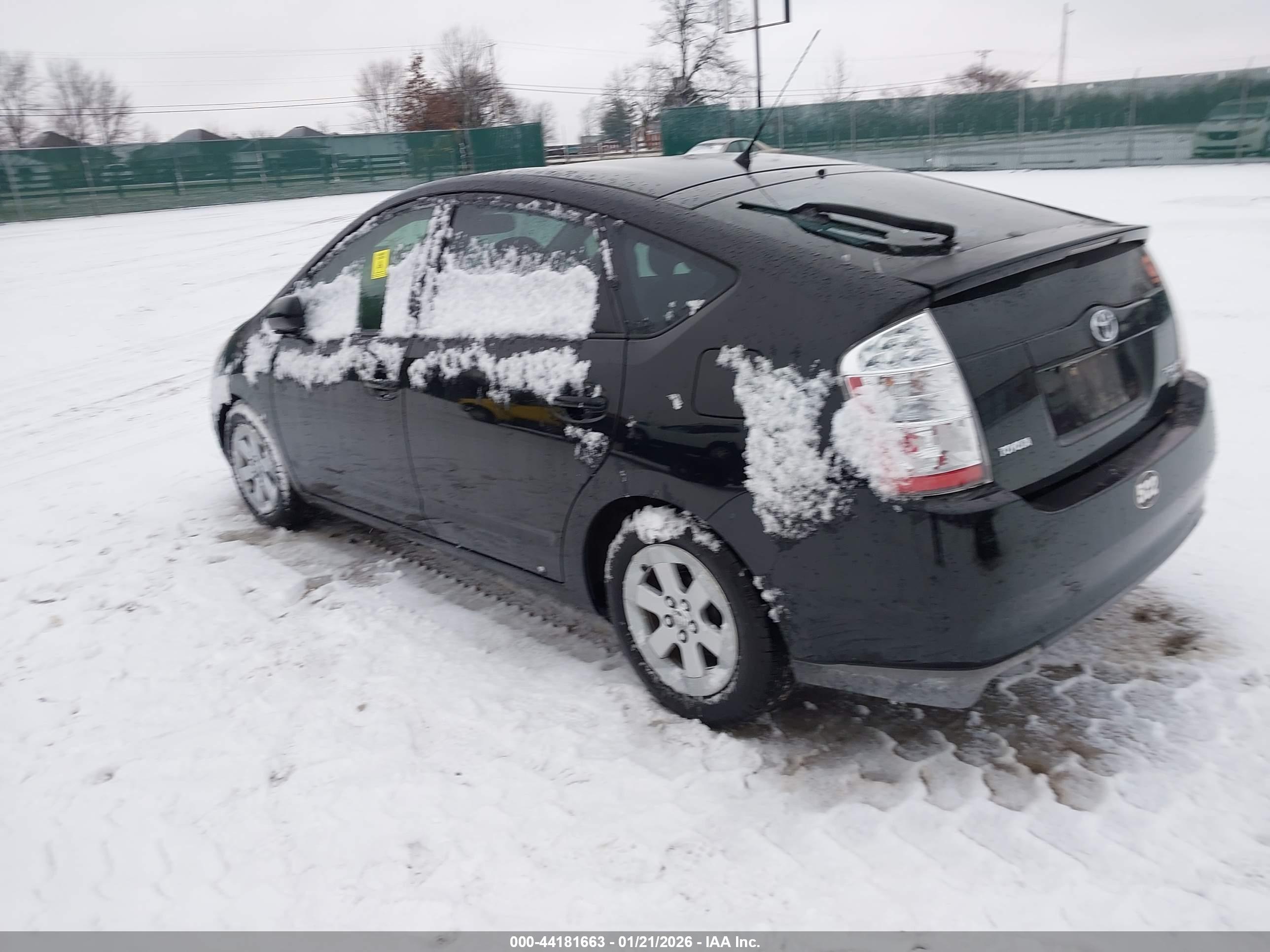 TOYOTA PRIUS image 3