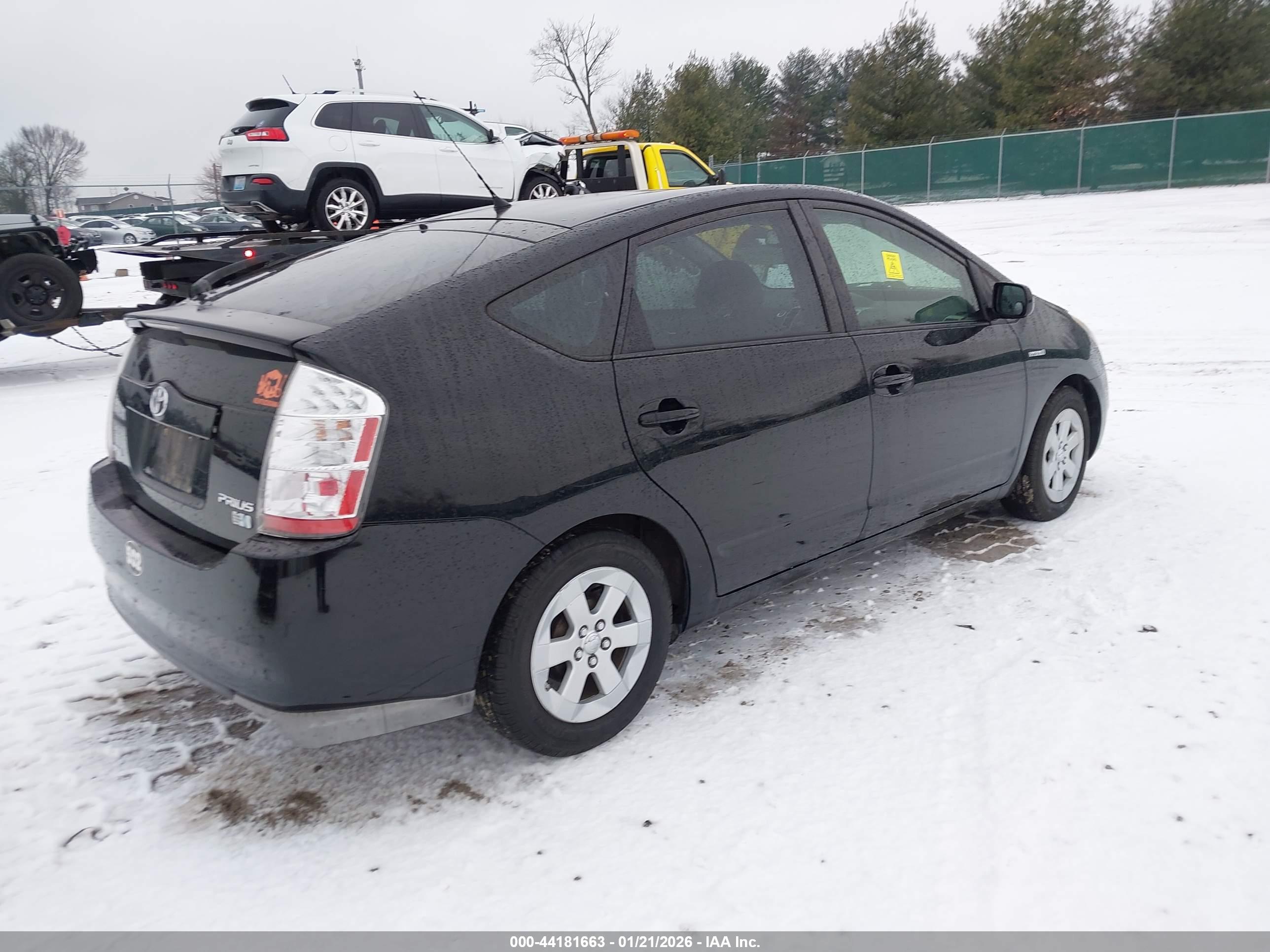 TOYOTA PRIUS image 4